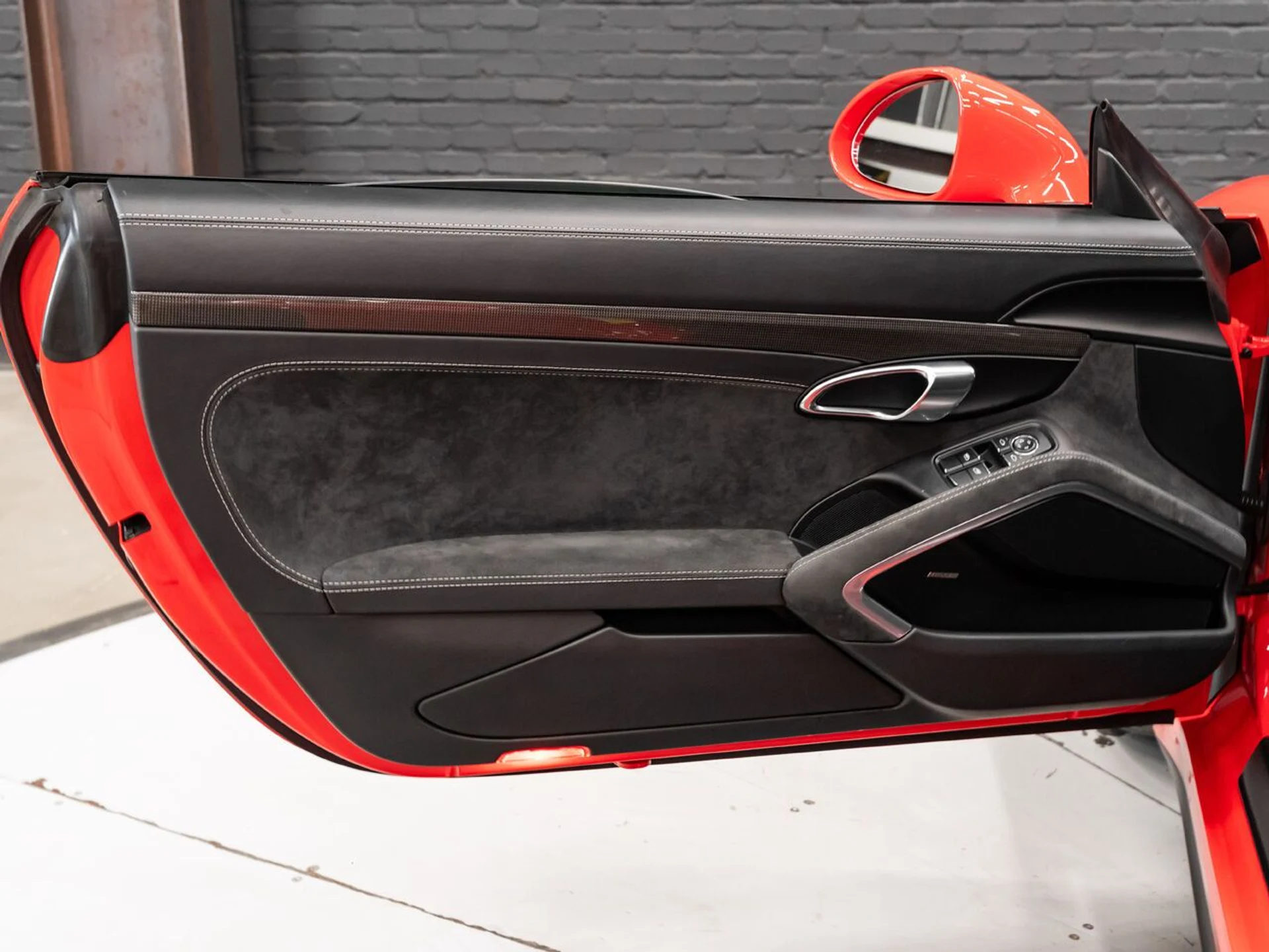 mph126_4235080615_porsche_911_2018_1b7a04c29a