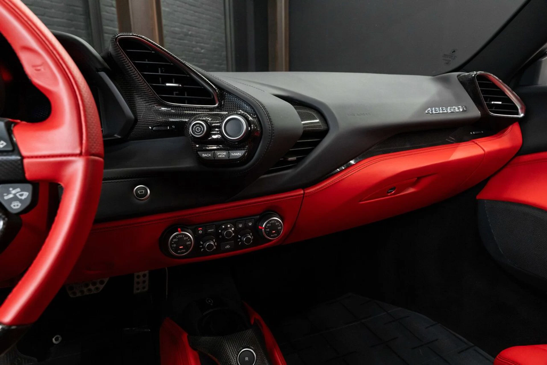 mph126_583499636_ferrari_488_gtb_2018_d878efb4f4