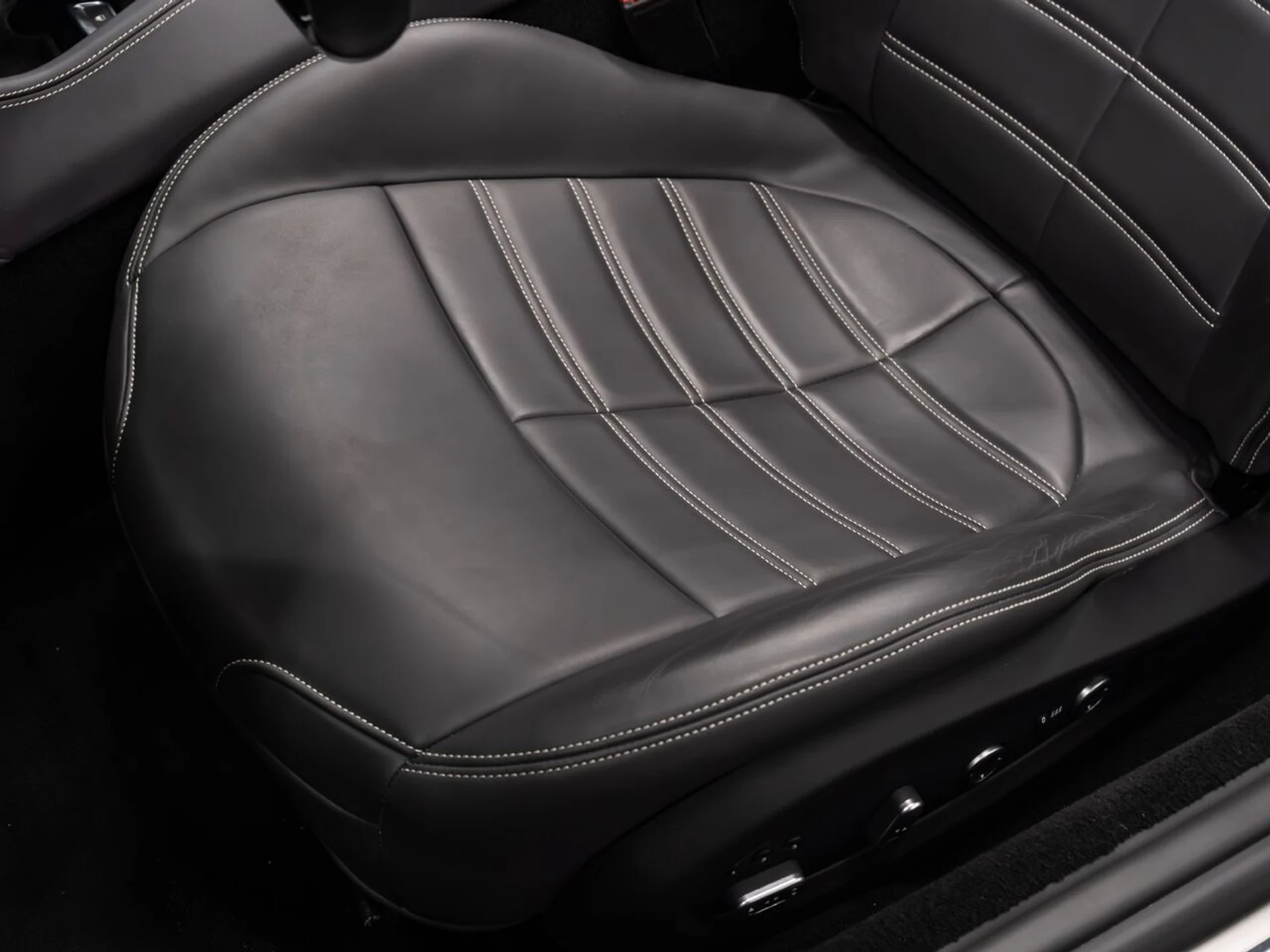 mph127_1093292243_ferrari_california_2015_047a3d21d0