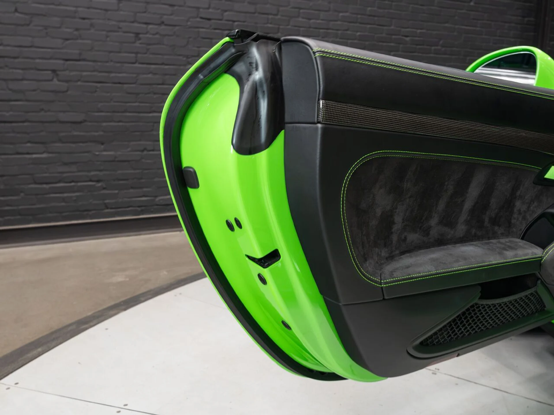 mph127_1770884415_porsche_911_2019_f8813d6e69