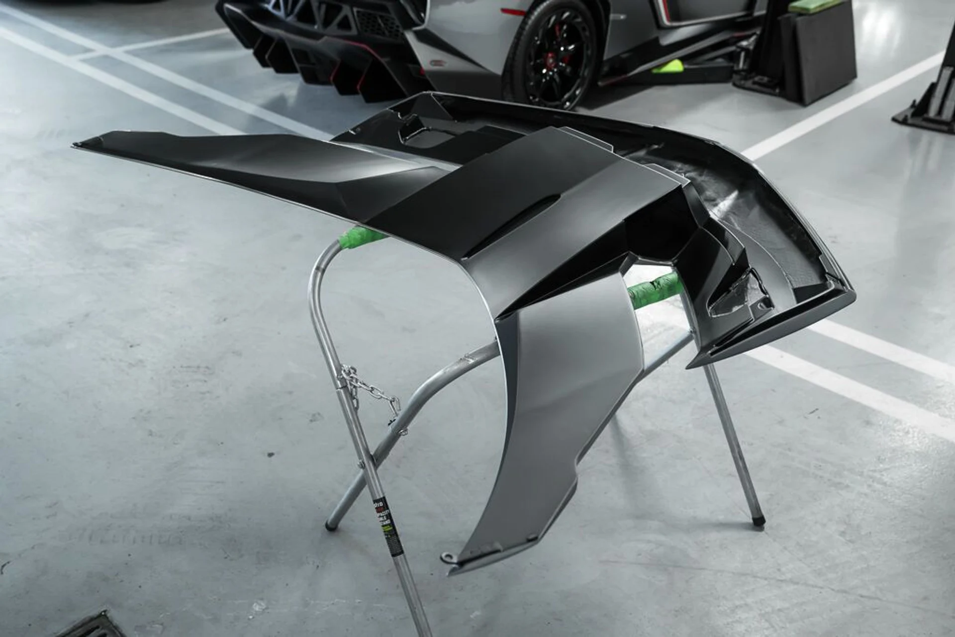 mph127_1797697478_lamborghini_veneno_2014_jpg_v_1779988126_8cb42aad5f