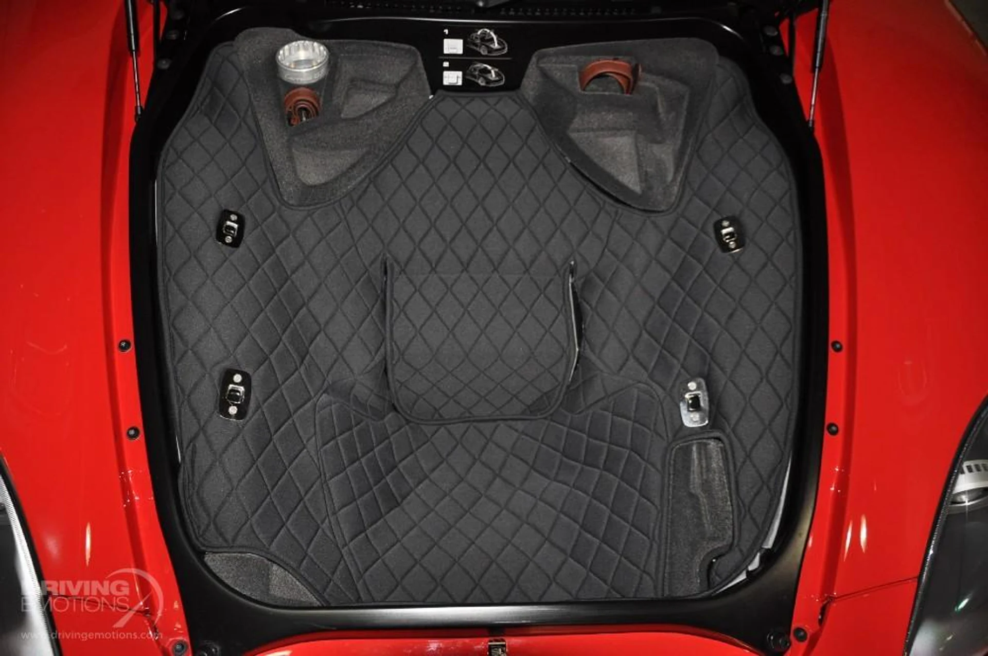 mph127_2390378236_186_p128_l_5968862b9b