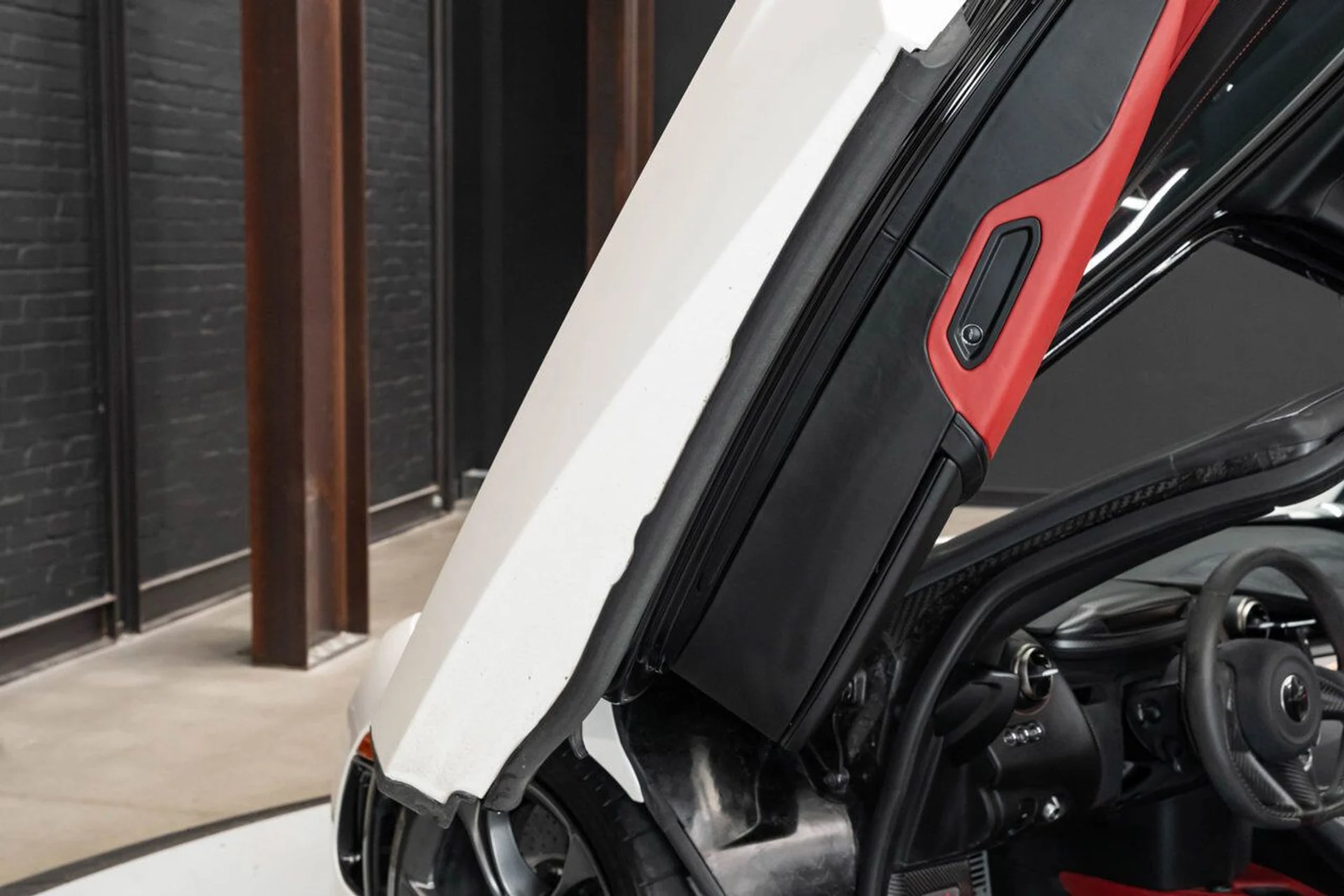 mph127_255041731_mclaren_720s_2018_ab9e81ffc5