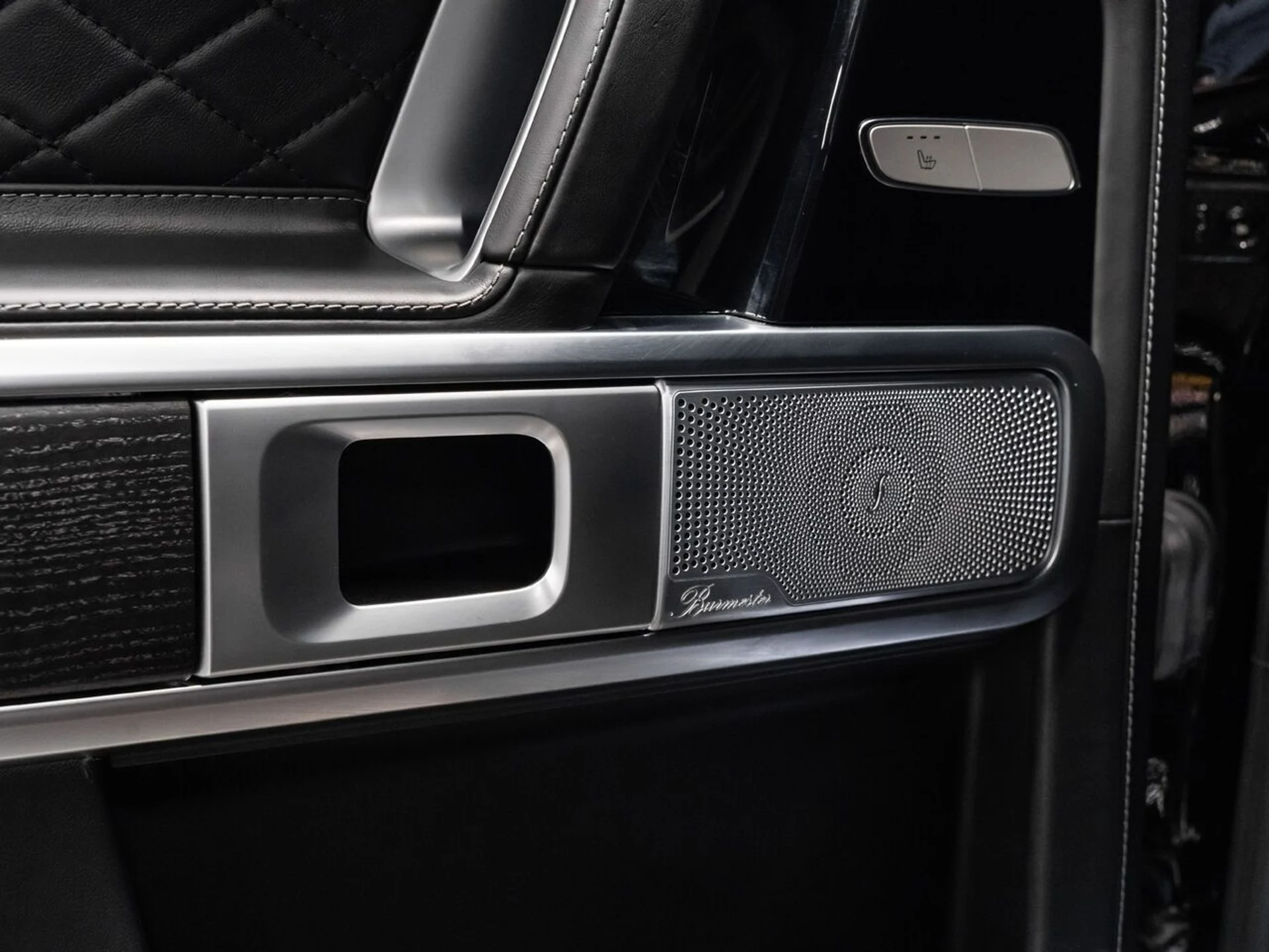 mph128_1143744706_mercedes_benz_g_class_2021_3bf6fc30f5