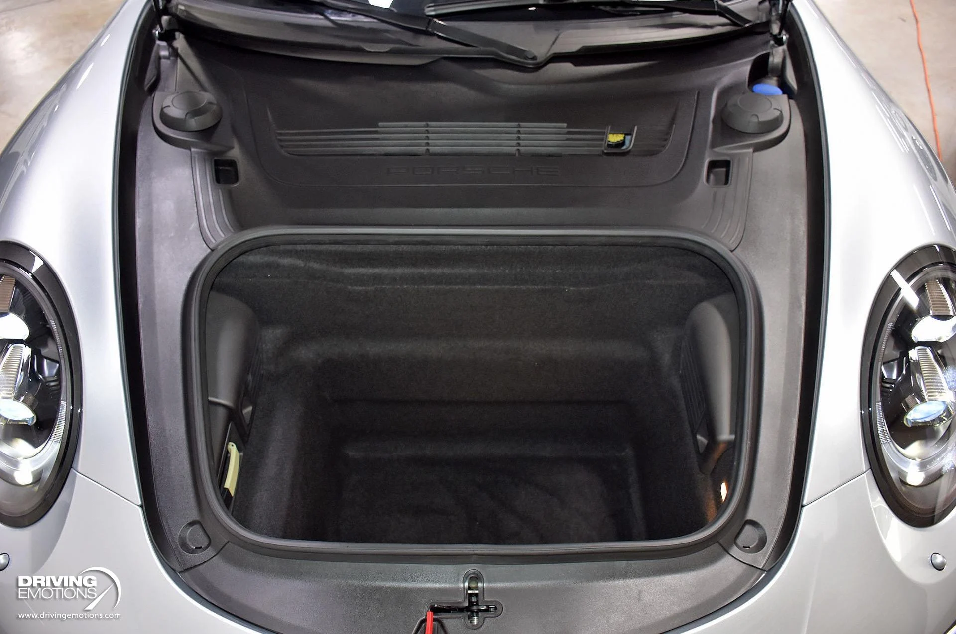 mph128_2761444466_866_p129_l_6700a5b08b