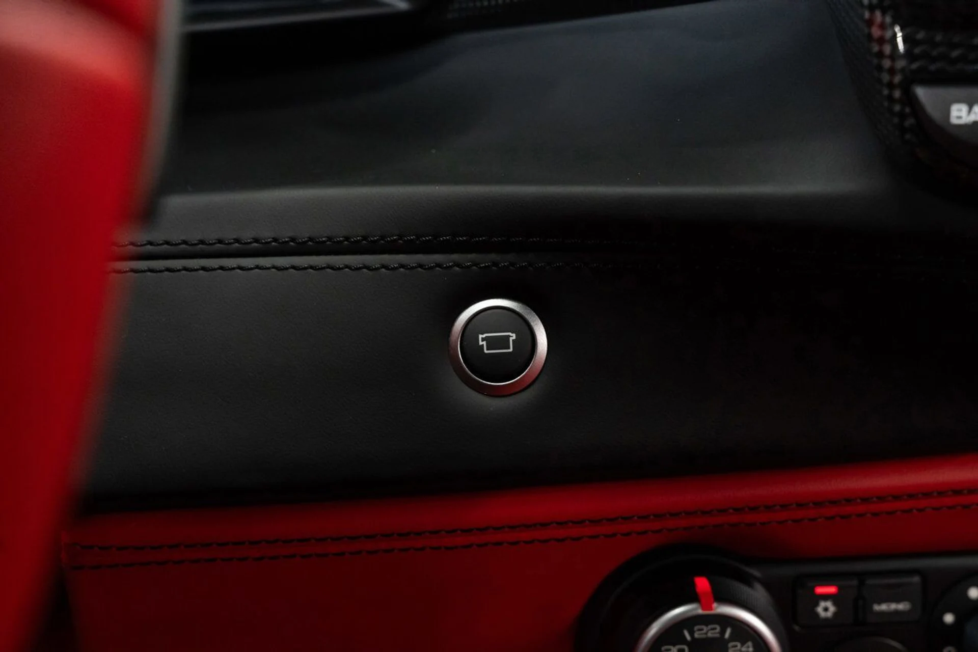 mph128_3670366956_ferrari_488_gtb_2018_3e2ef7dc18