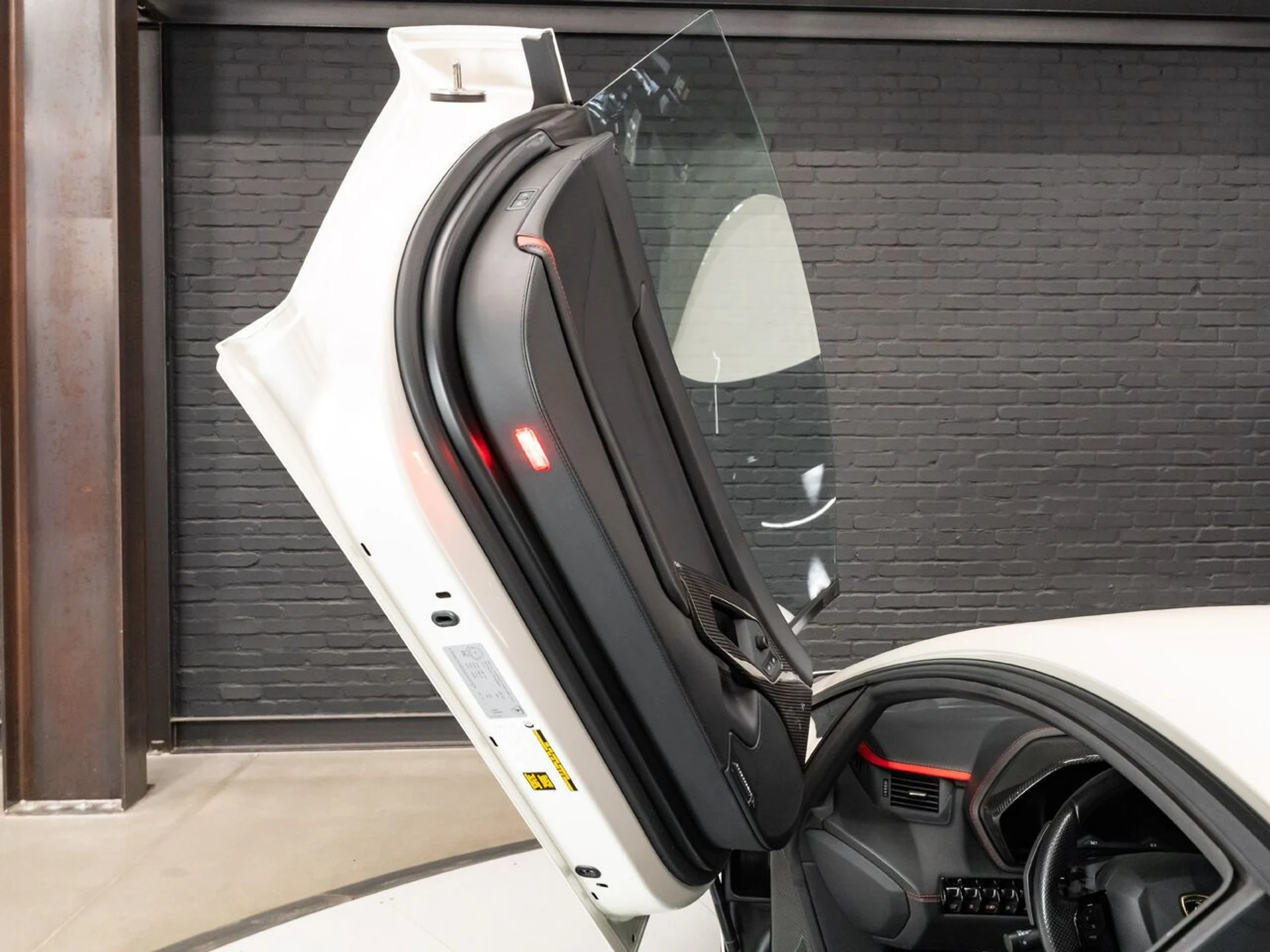 mph128_3984422169_lamborghini_aventador_2017_c9473afbd9