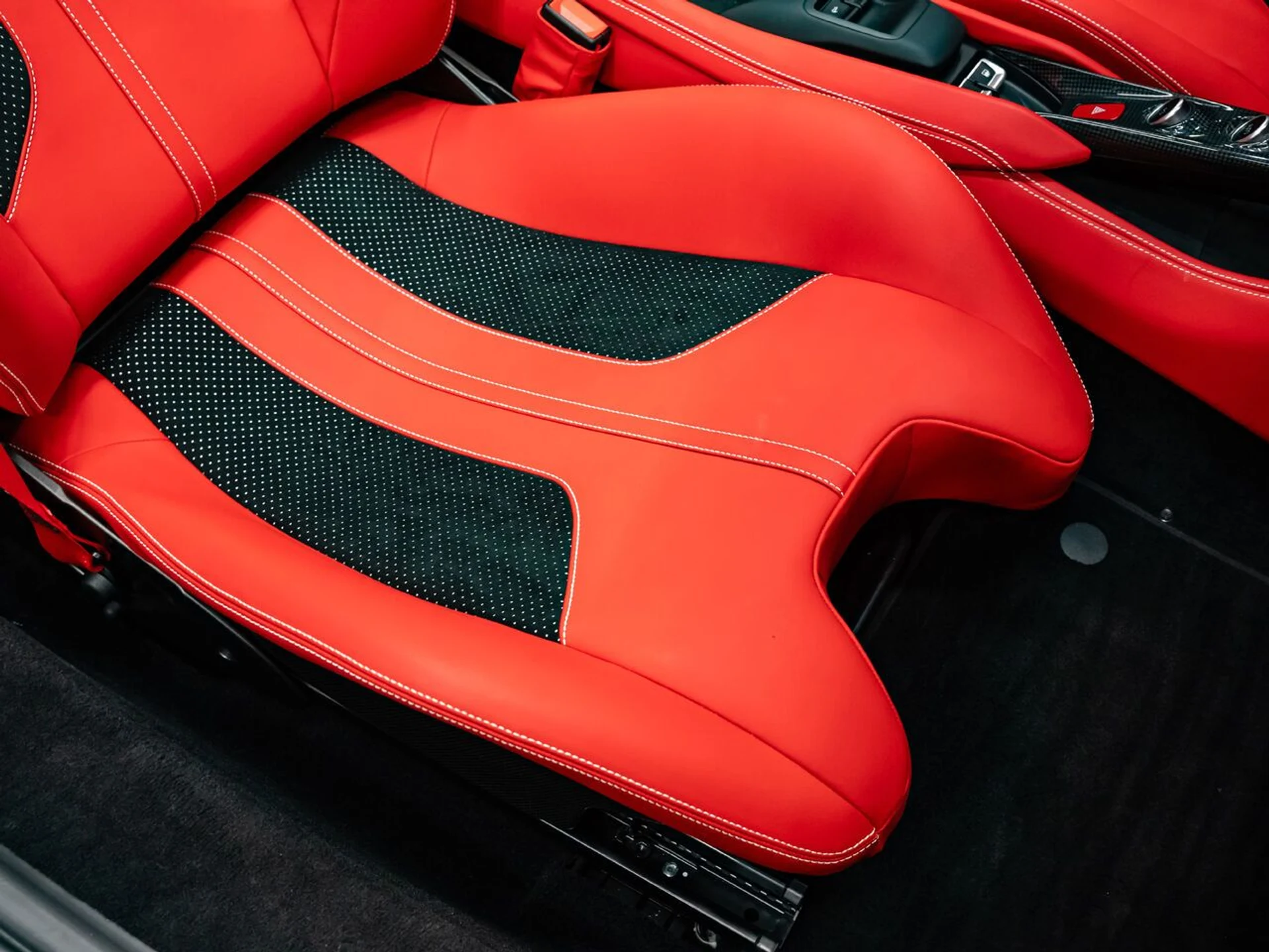 mph129_1627220649_ferrari_f8_spider_2022_9a8a714fd5