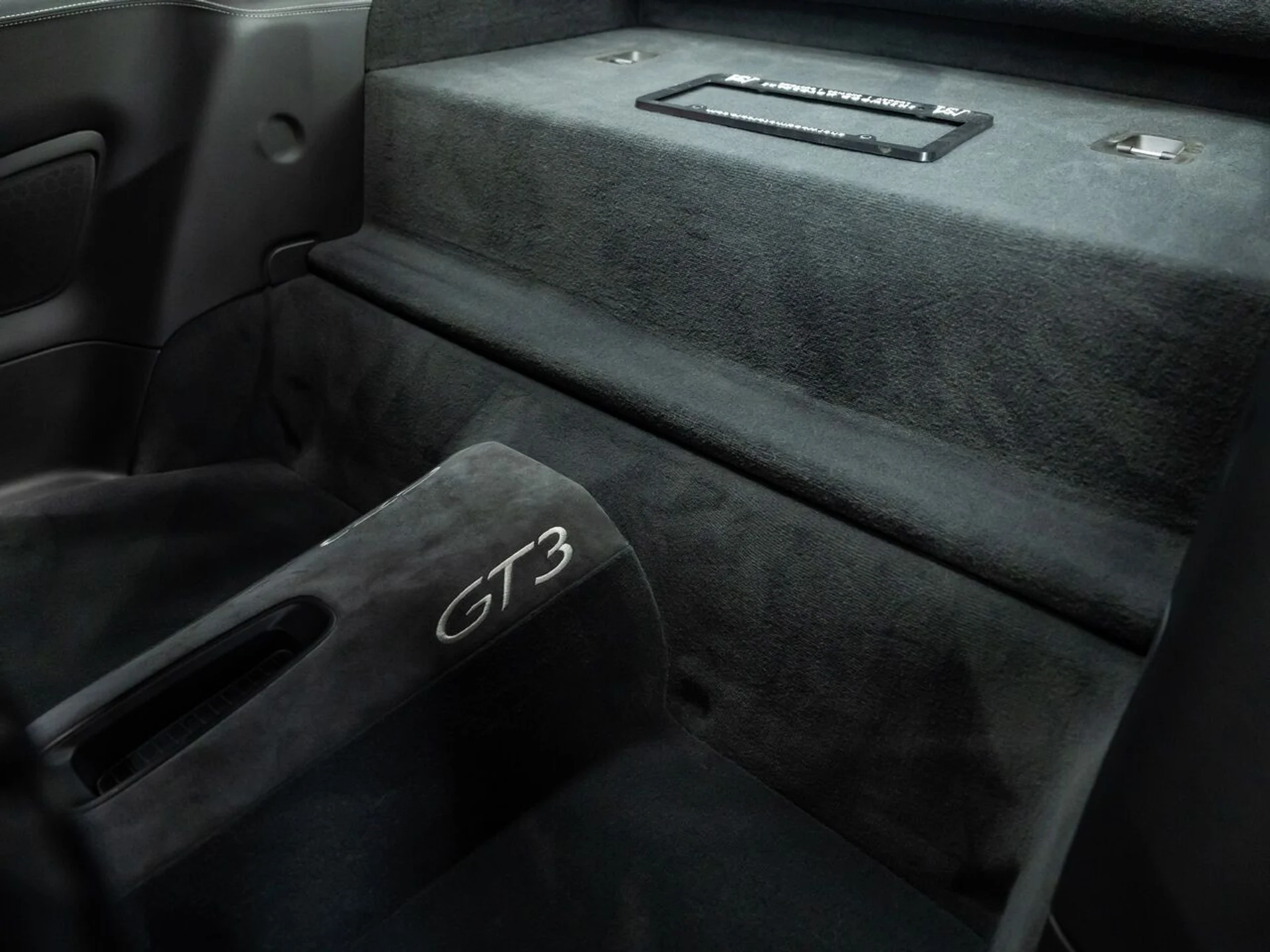 mph129_1800098275_porsche_911_2018_34038ce1b6