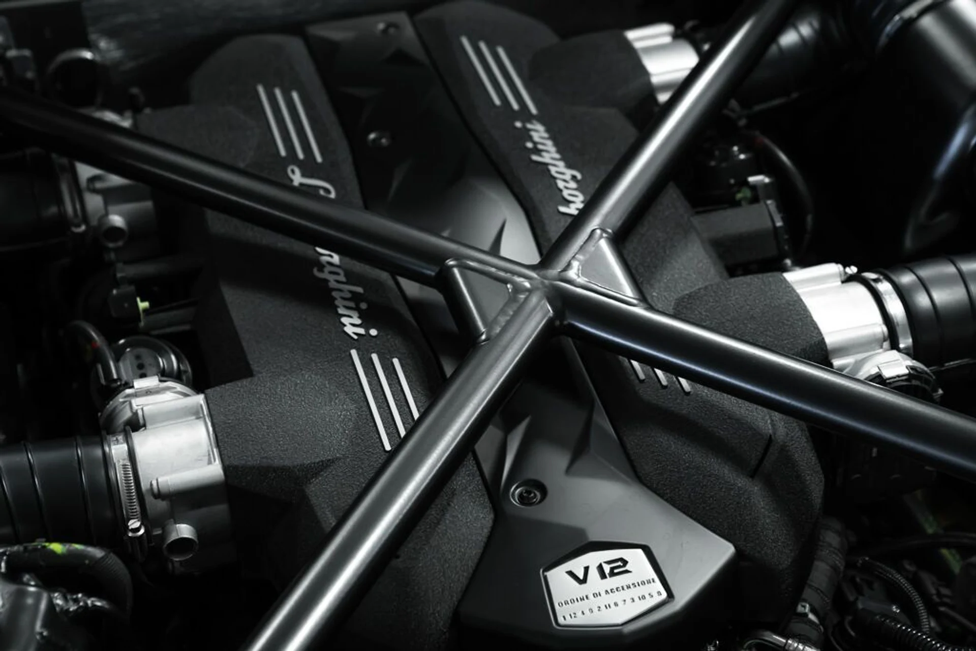 mph129_2090518863_lamborghini_veneno_2014_jpg_v_1779988126_84b954fafd