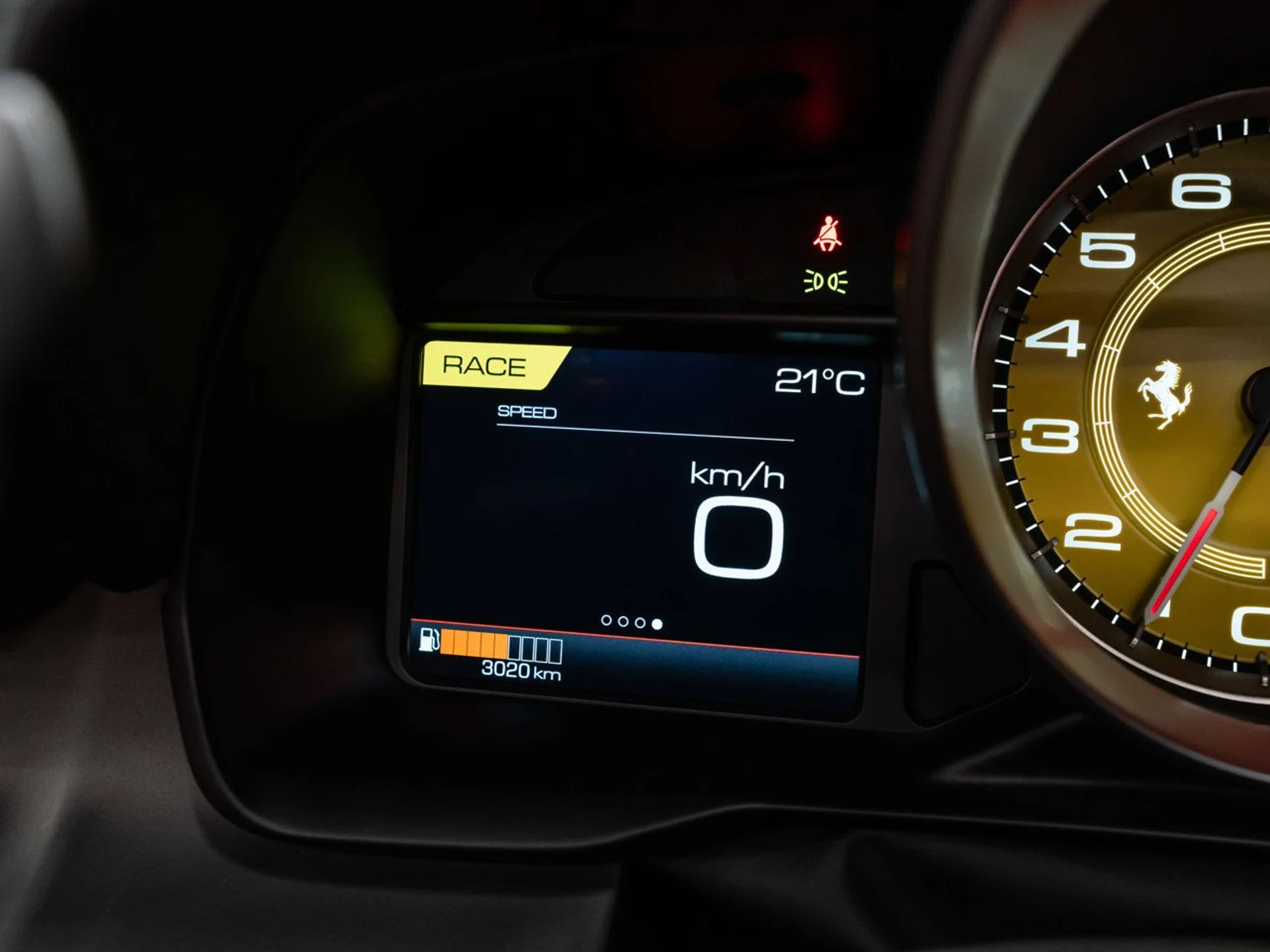 mph129_2668043804_ferrari_f8_spider_2021_5dcbe5f3c7