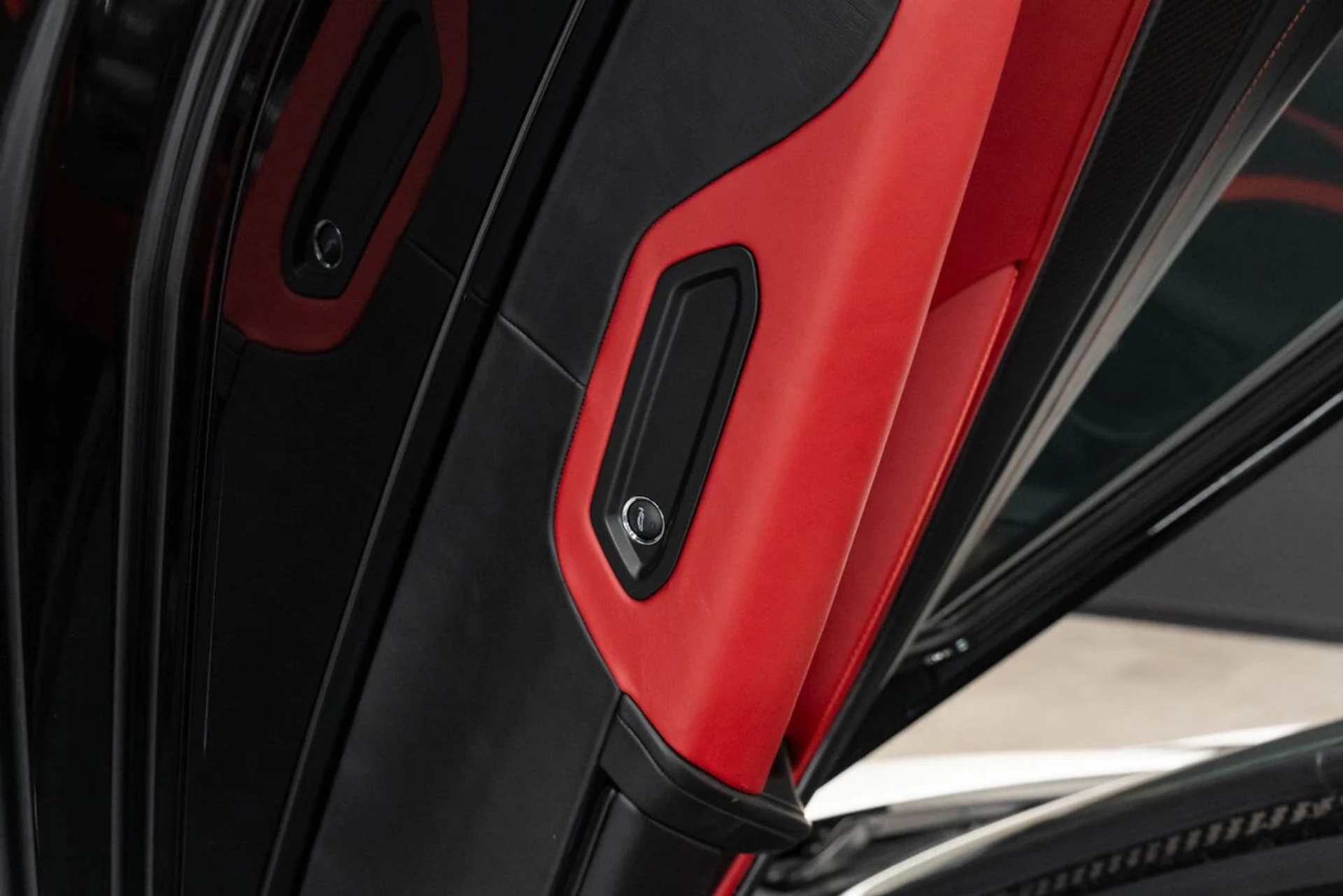 mph129_2892936528_mclaren_720s_2018_c28ff9fbb5