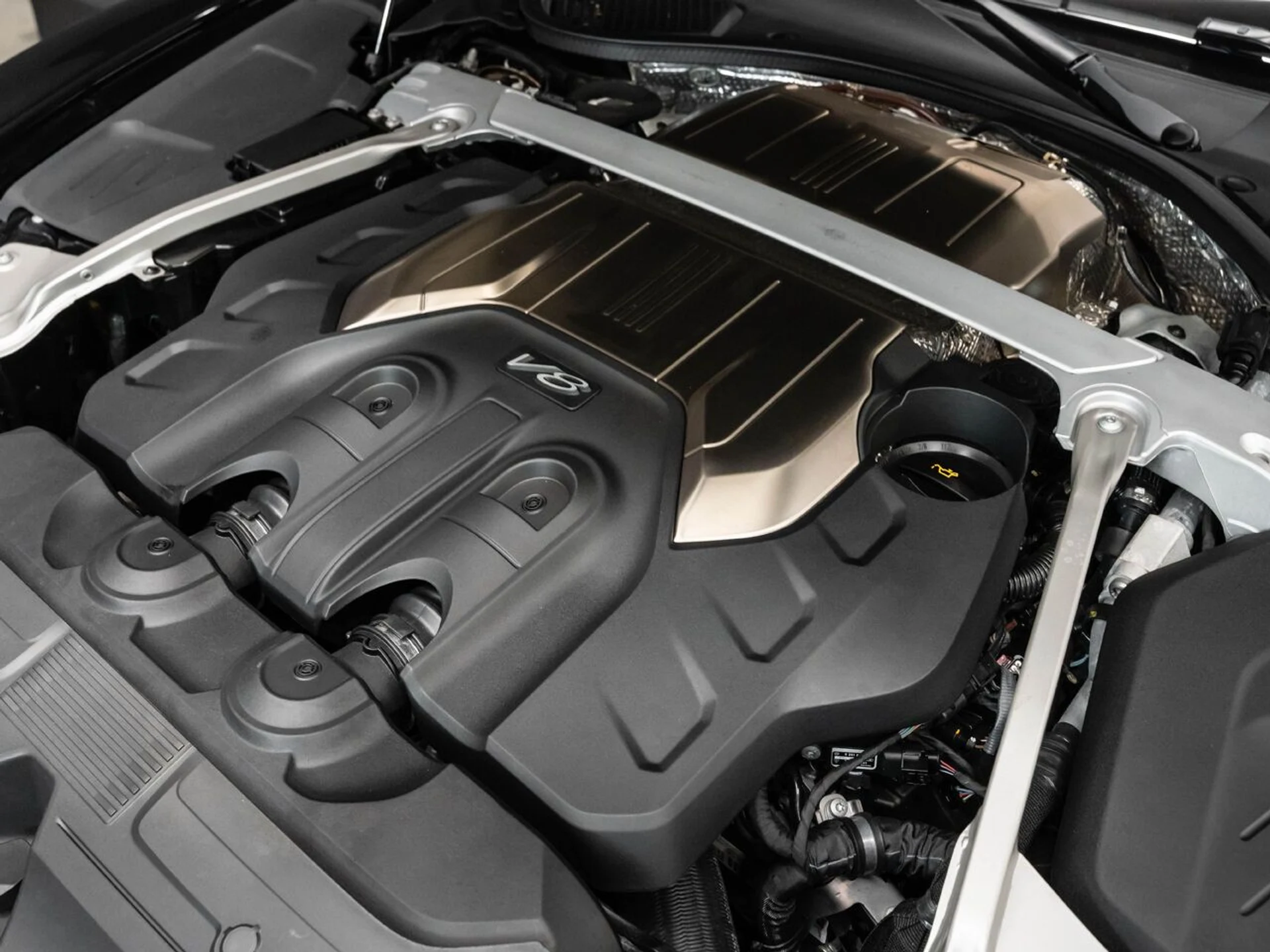 mph129_3446289148_bentley_continental_2022_d7fbbbb383