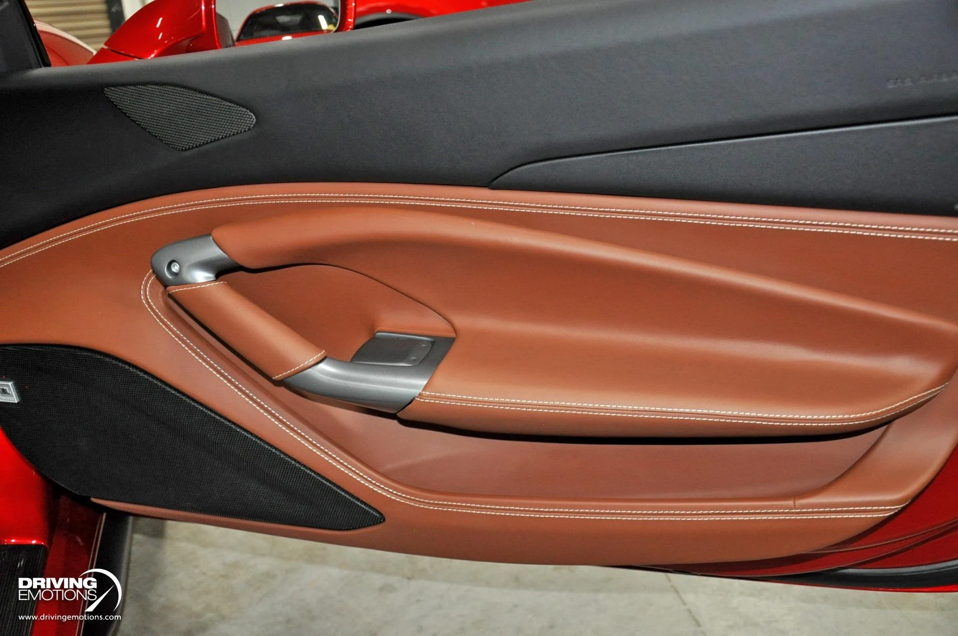 mph129_4067579324_896_p130_l_a408426973