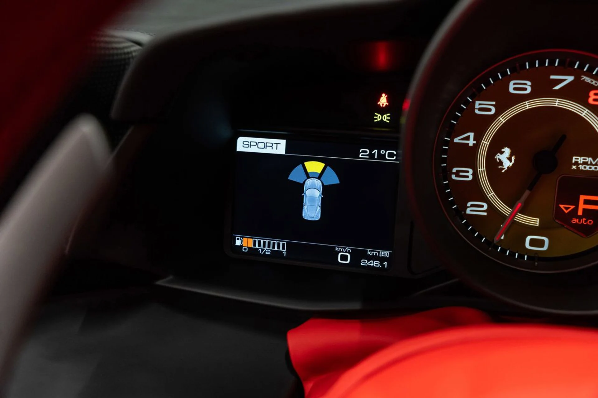 mph130_3563400961_ferrari_488_gtb_2018_796ebc08e2