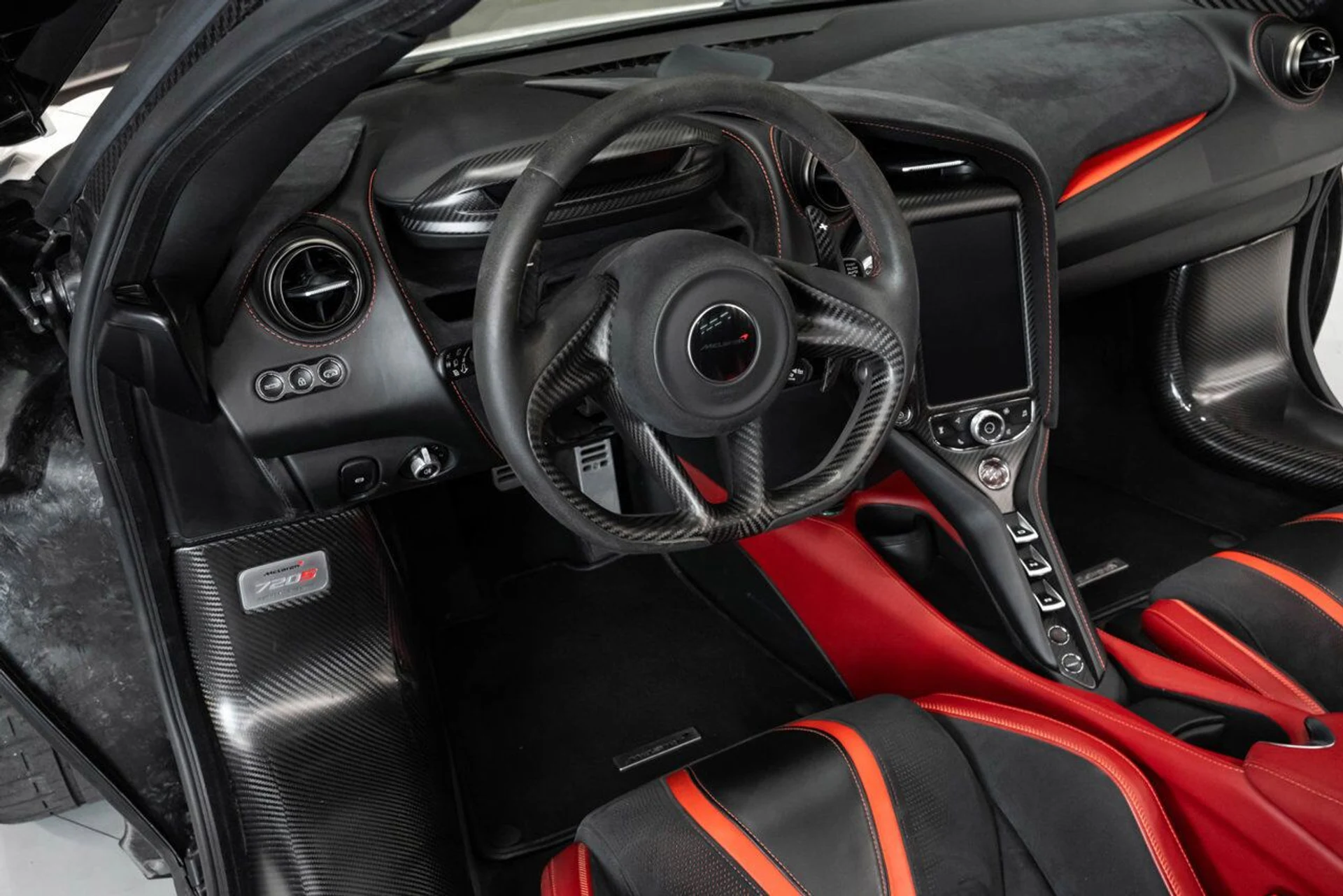 mph131_1824008674_mclaren_720s_2018_1737418d78