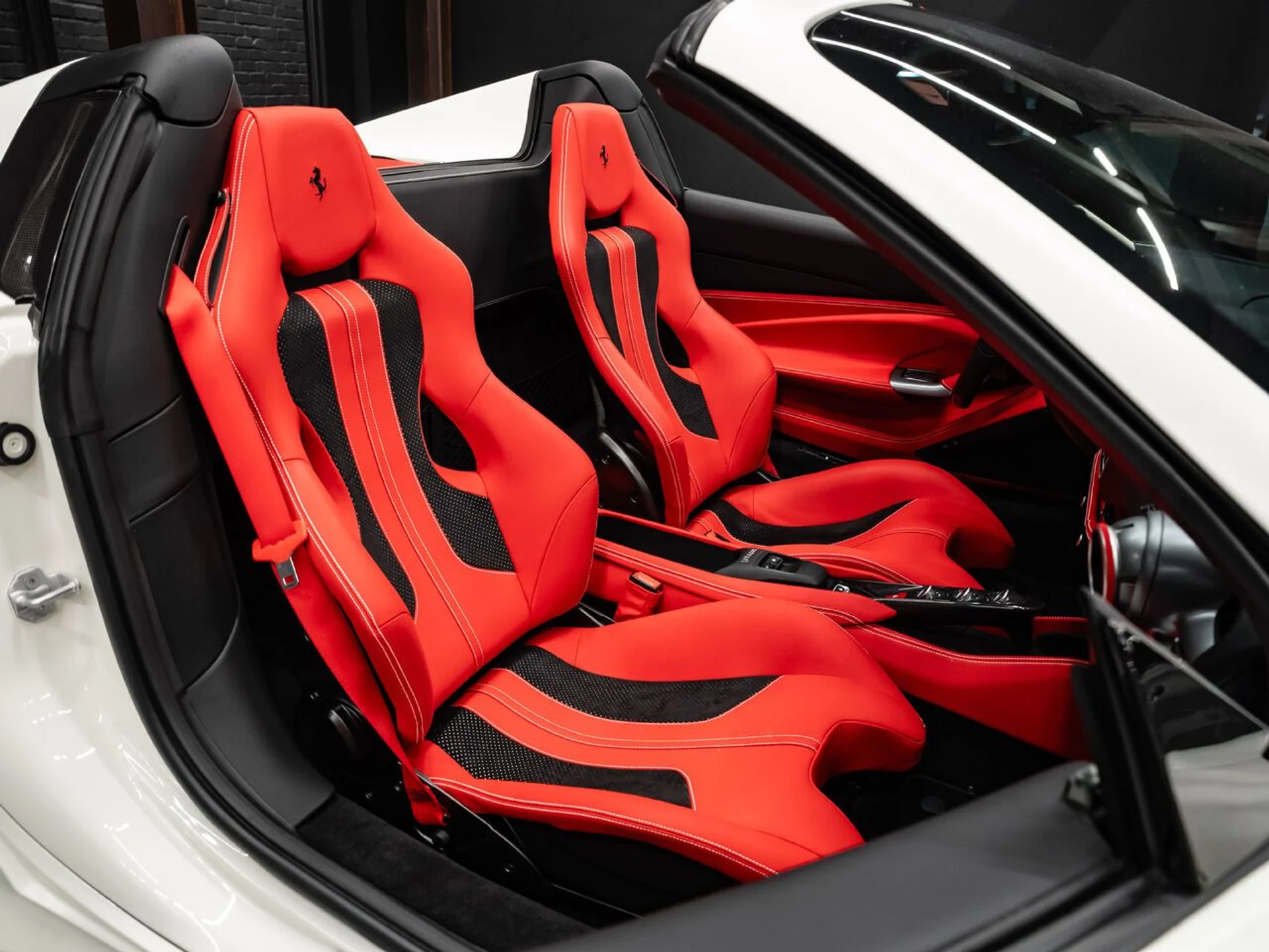 mph131_1855474151_ferrari_f8_spider_2022_7e17fe6f61