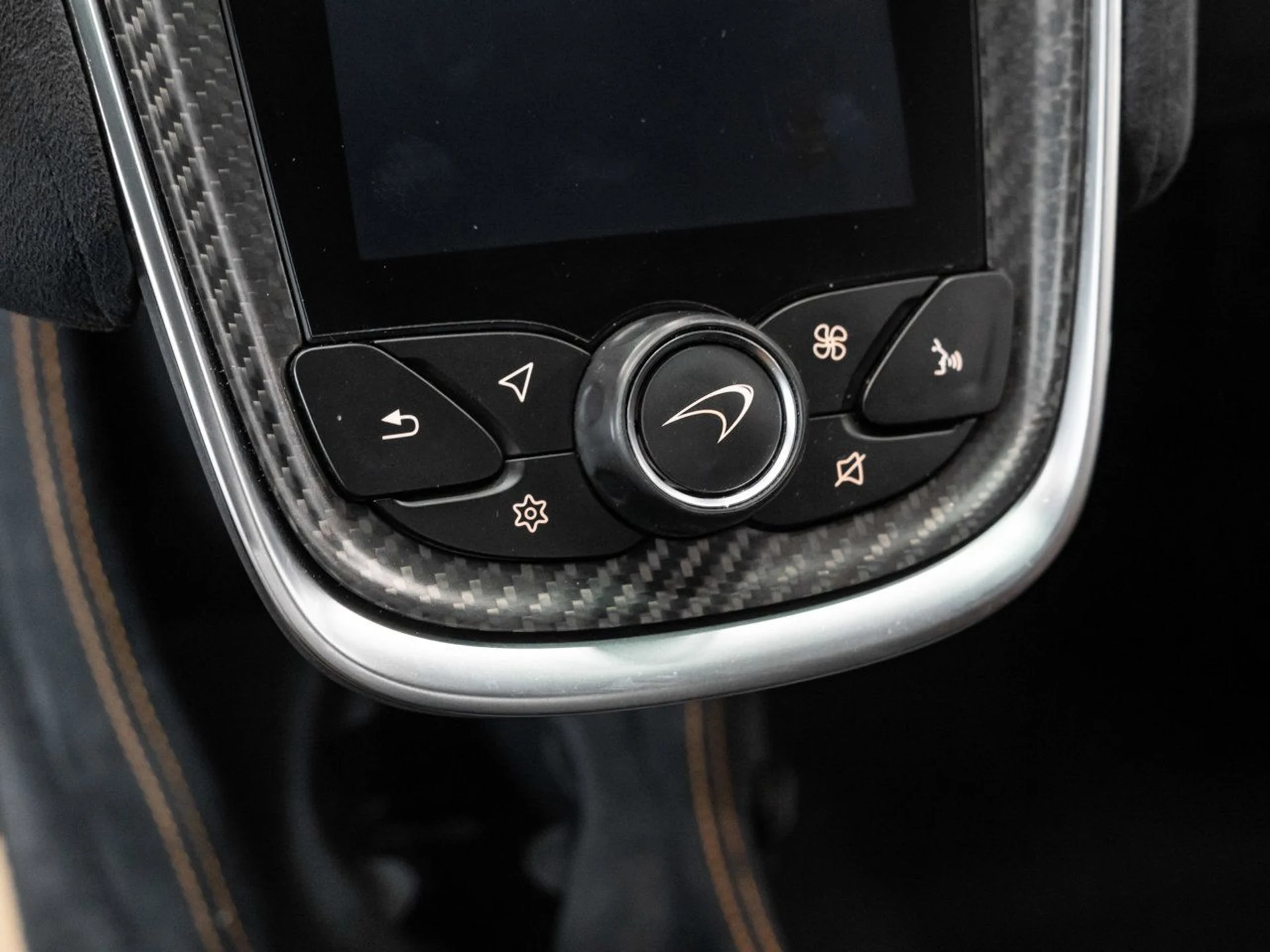 mph131_3420449571_mclaren_600lt_2019_9655e34275