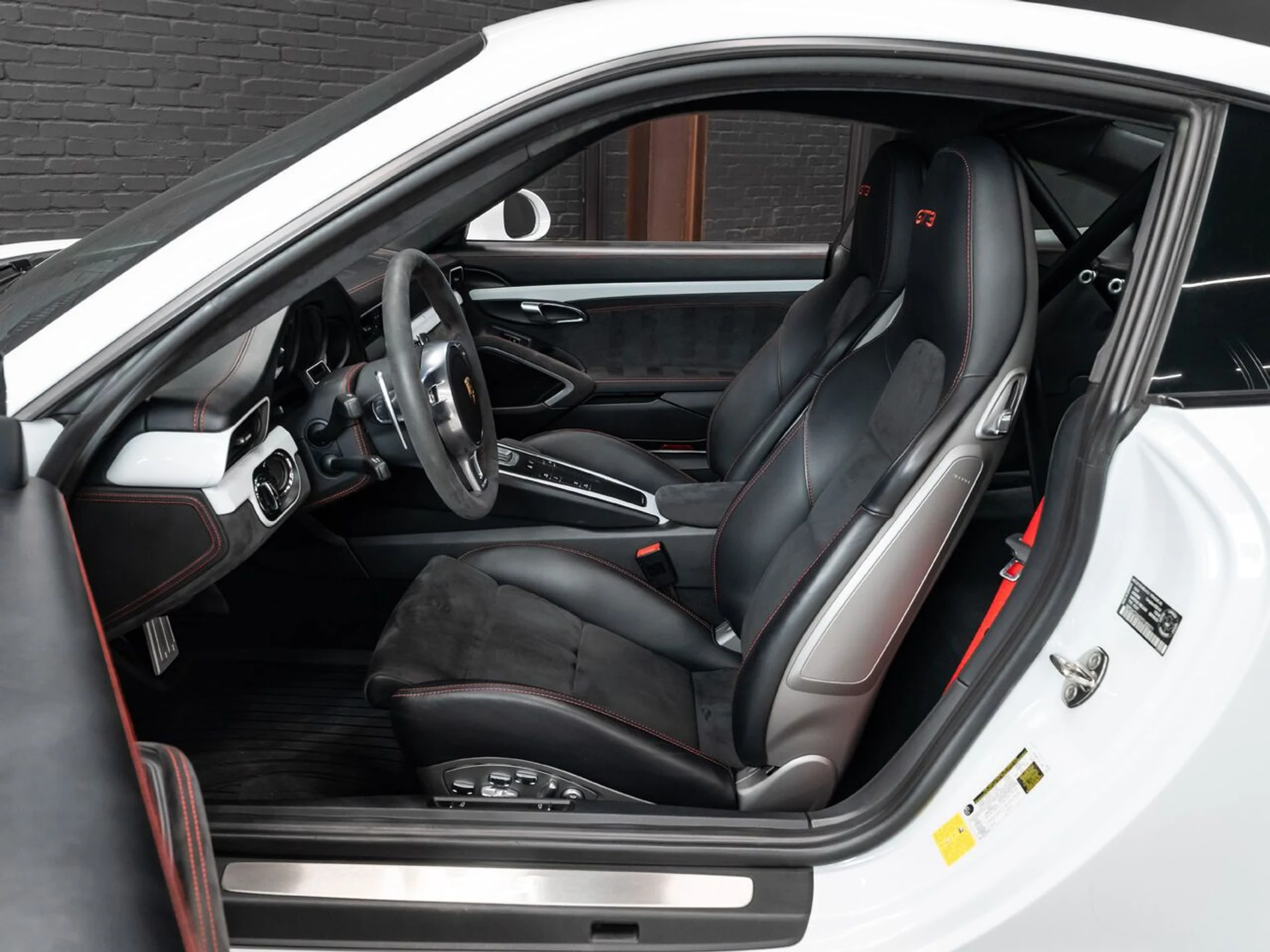 mph131_4243974976_porsche_911_2015_5ba5b67fe0