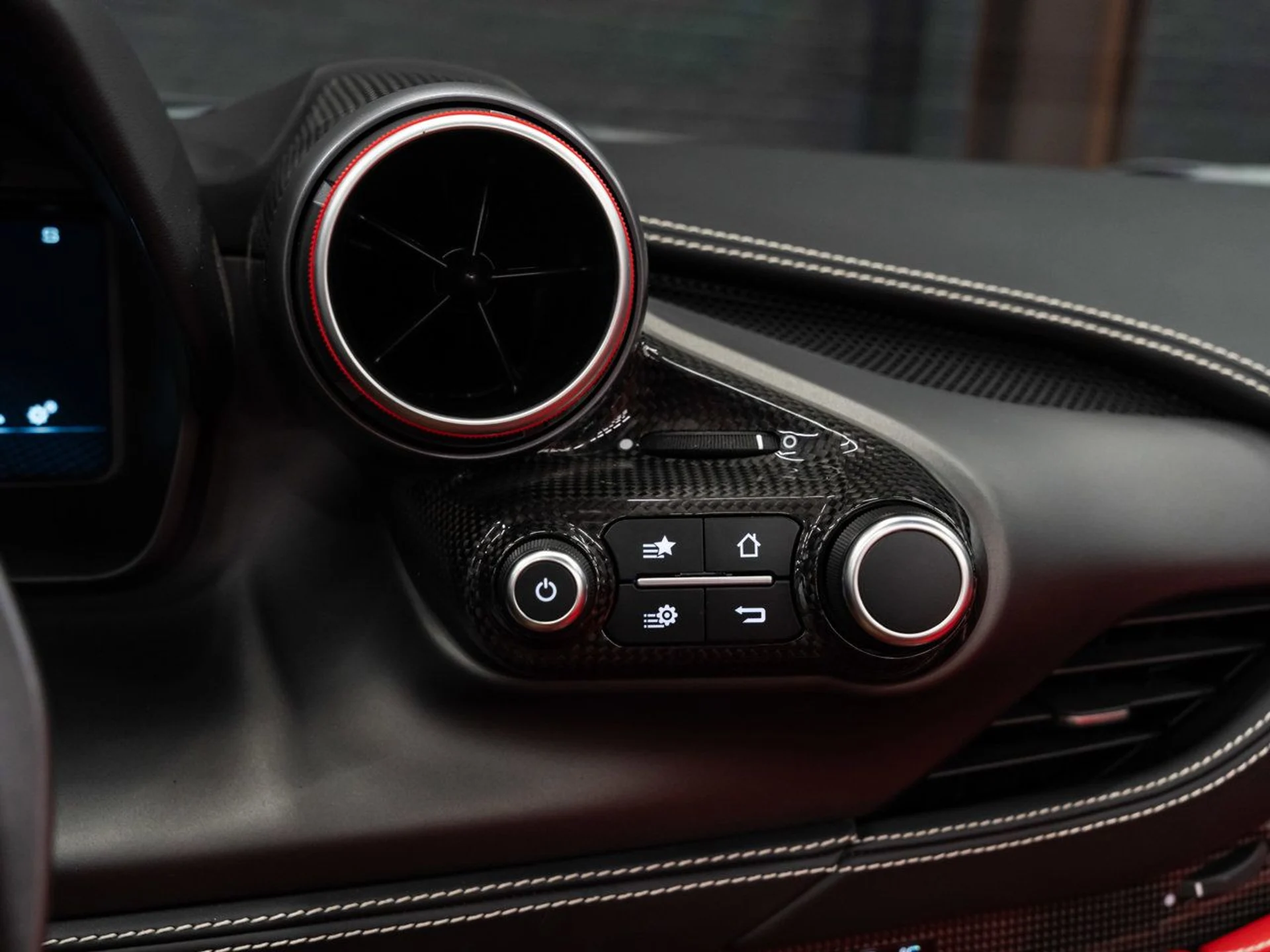 mph132_243897348_ferrari_f8_spider_2021_443061fc28