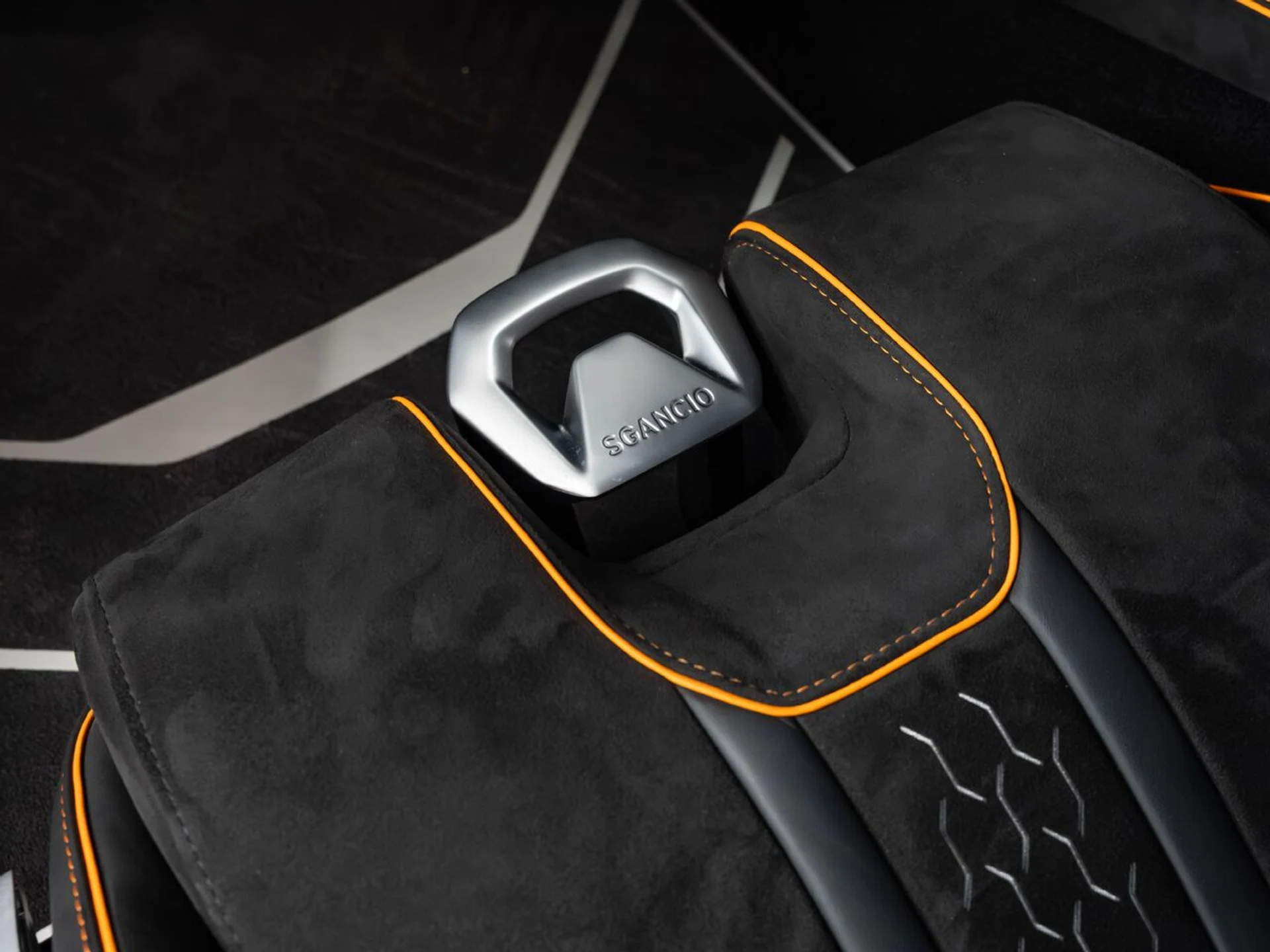 mph132_2503764551_lamborghini_huracan_2023_21c2995ca7