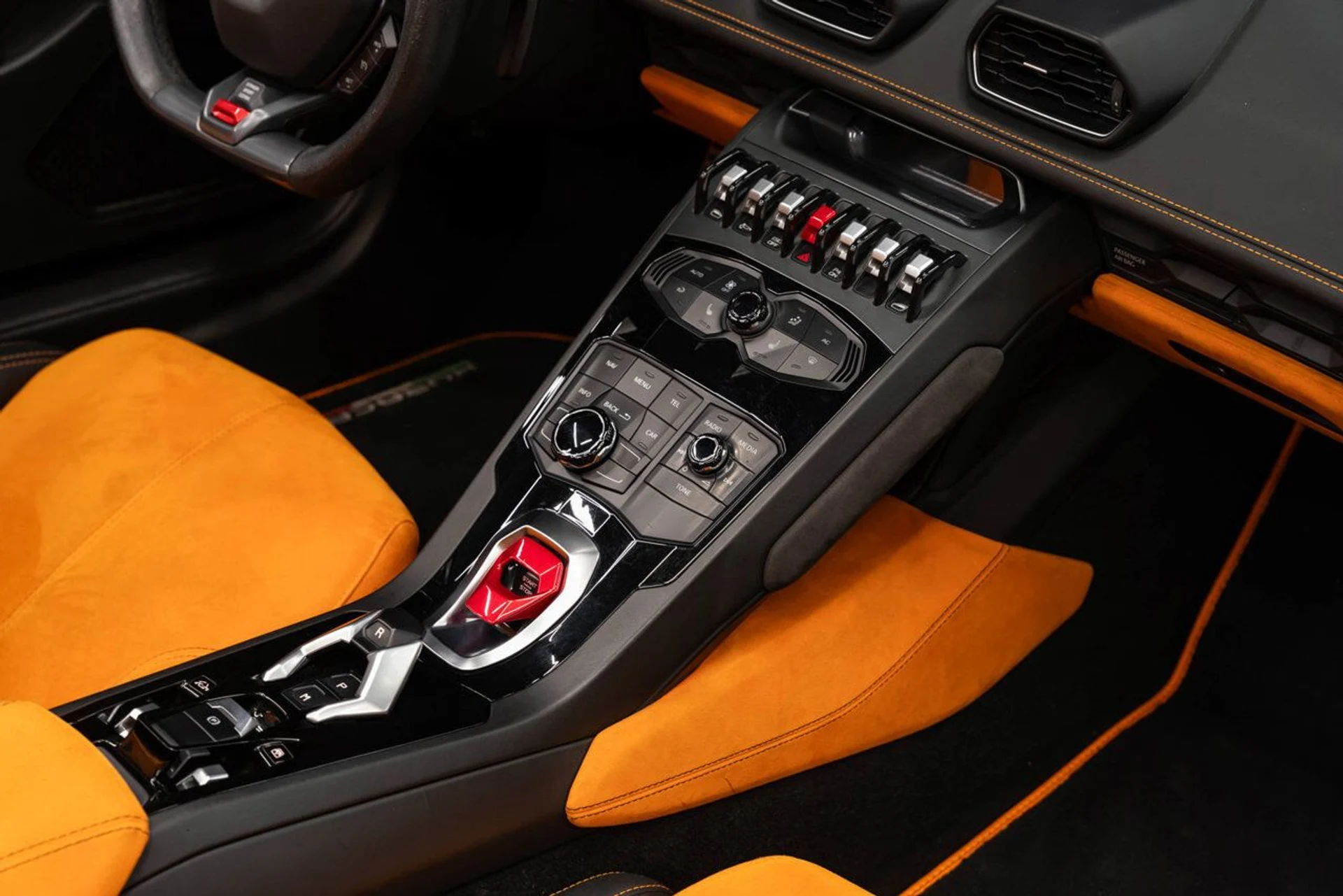 mph132_2652785958_lamborghini_huracan_2016_384cf1d10f
