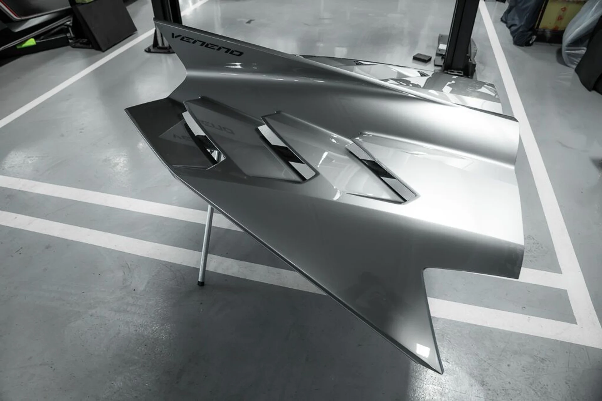 mph132_377614658_lamborghini_veneno_2014_jpg_v_1779988126_a20338a9ff