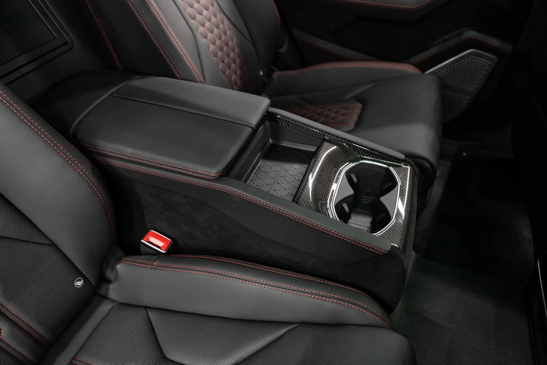 mph132_749468070_lamborghini_urus_2023_faecc901bd