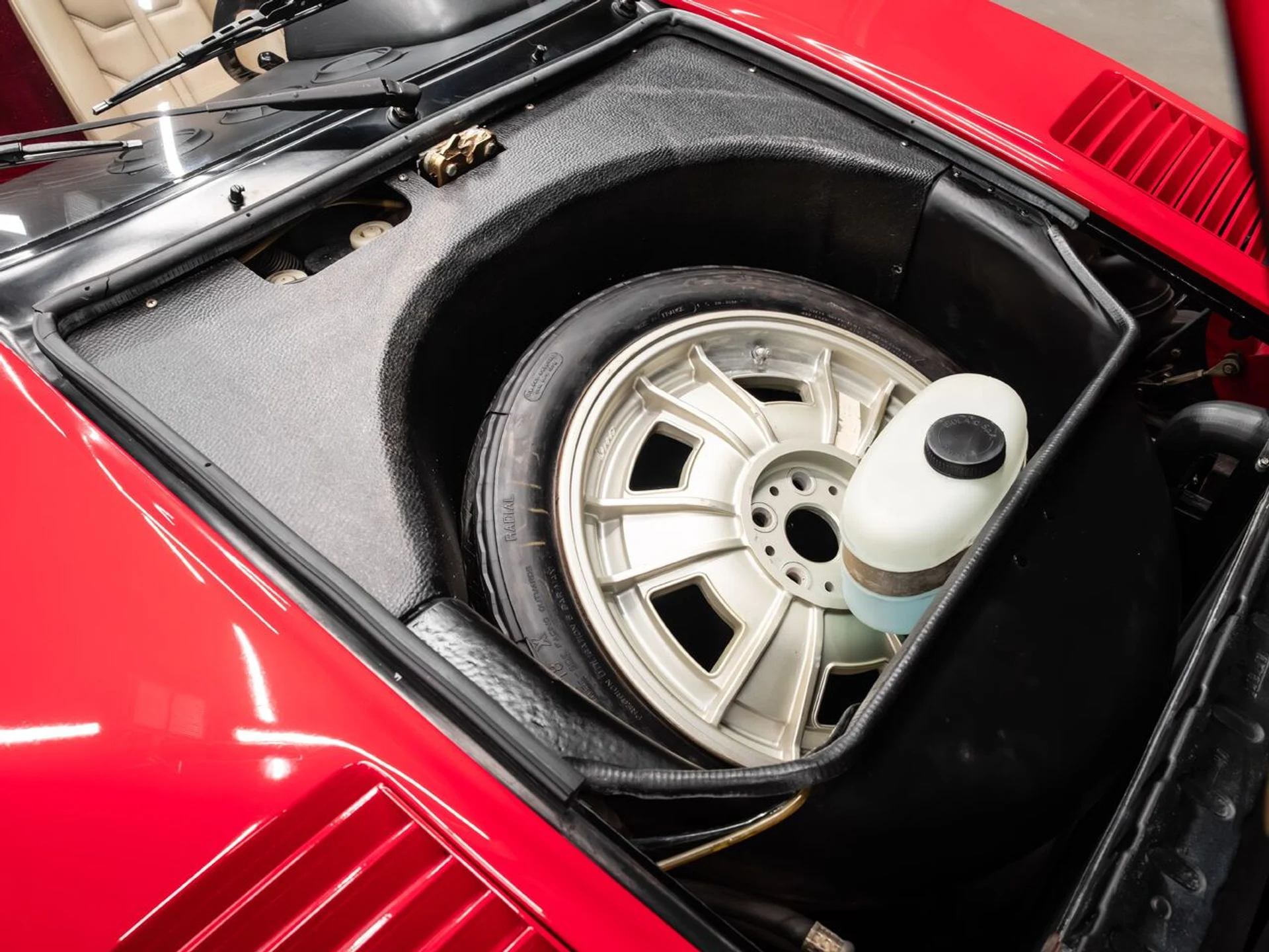 mph132_78672211_ferrari_308_gtsi_1982_57677e5d26