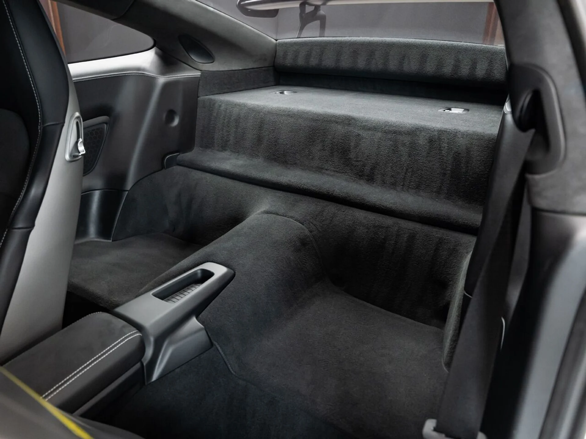 mph133_1708077745_porsche_911_2019_1fbd5944e2