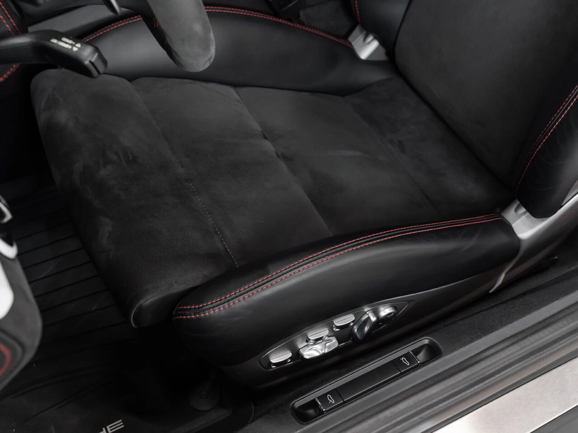 mph133_3070203475_porsche_911_2015_b093b33203