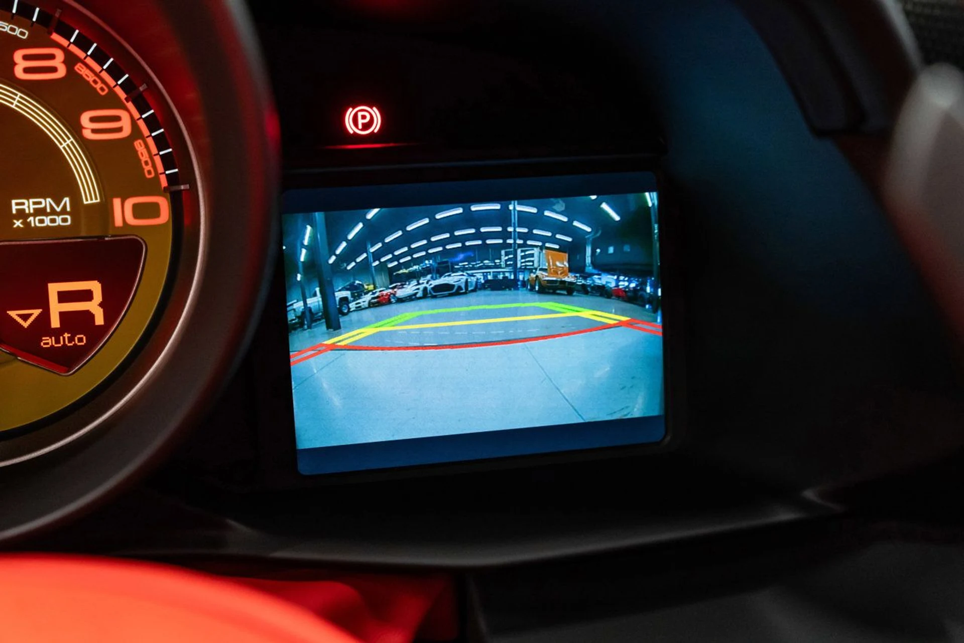 mph133_3472215894_ferrari_488_gtb_2018_525c7ff0a8