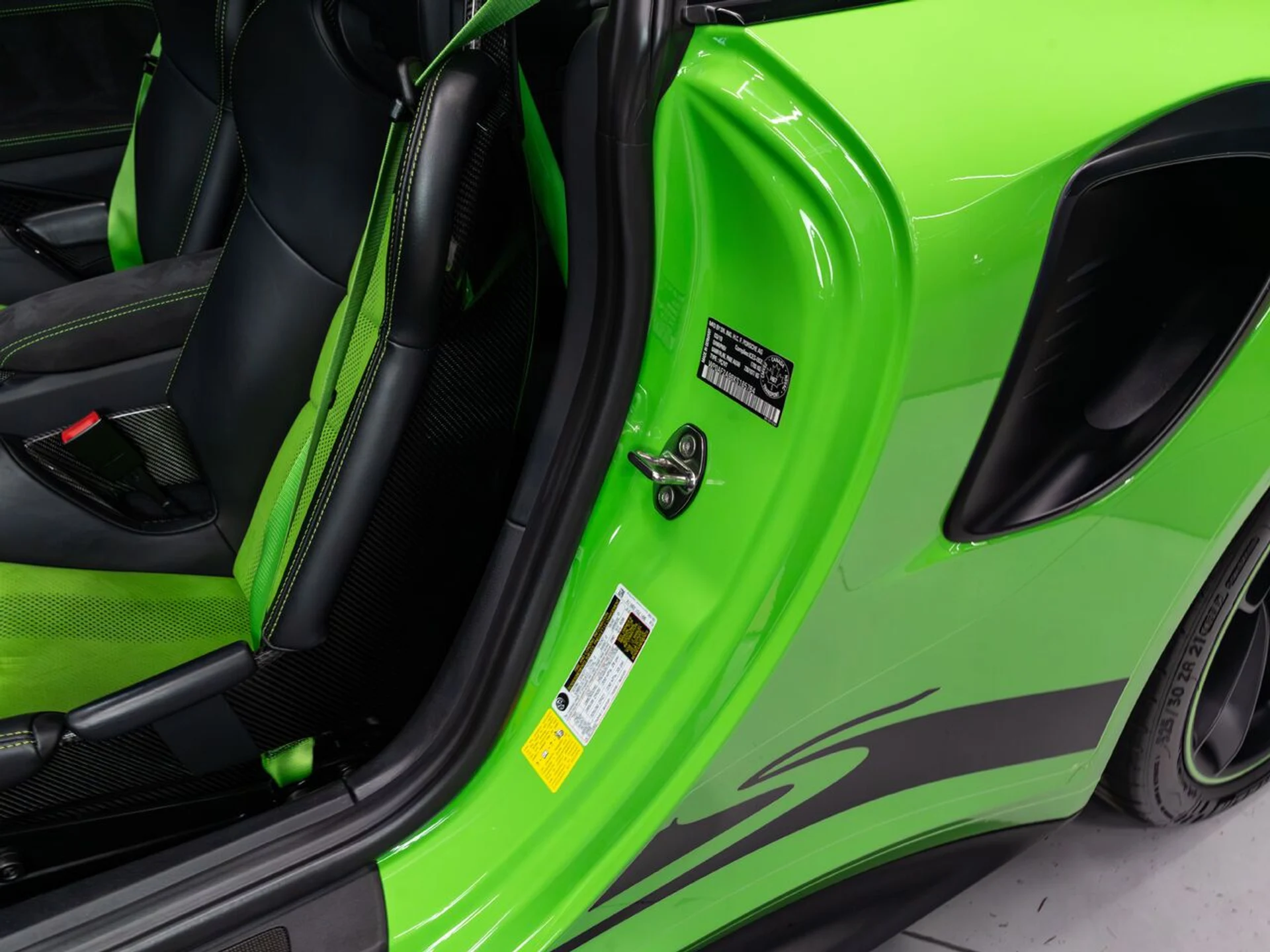 mph134_4134335941_porsche_911_2019_51ed44dec4