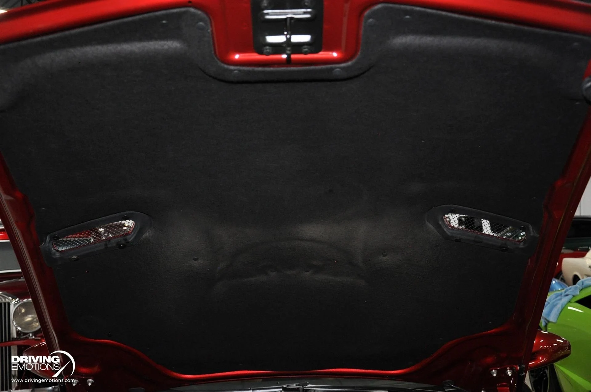 mph135_2081344422_867_p136_l_70932a99f7