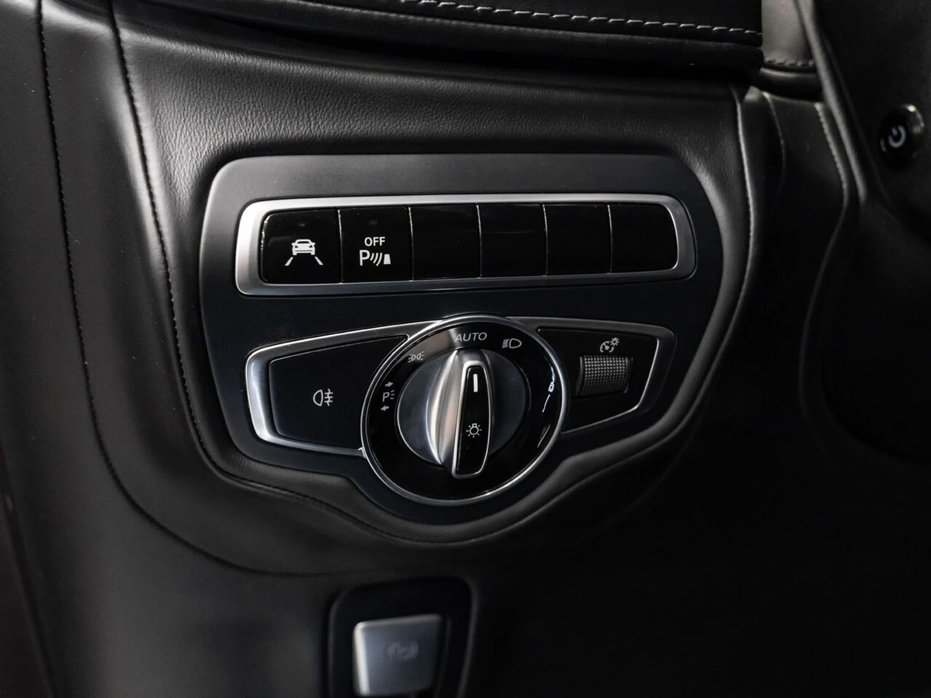 mph135_4077611309_mercedes_benz_g_class_2021_f6f8eb438c