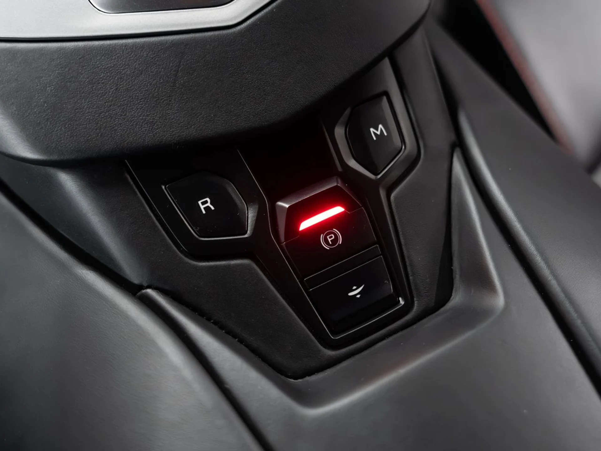 mph136_259910586_lamborghini_aventador_2017_d03dbea2d7