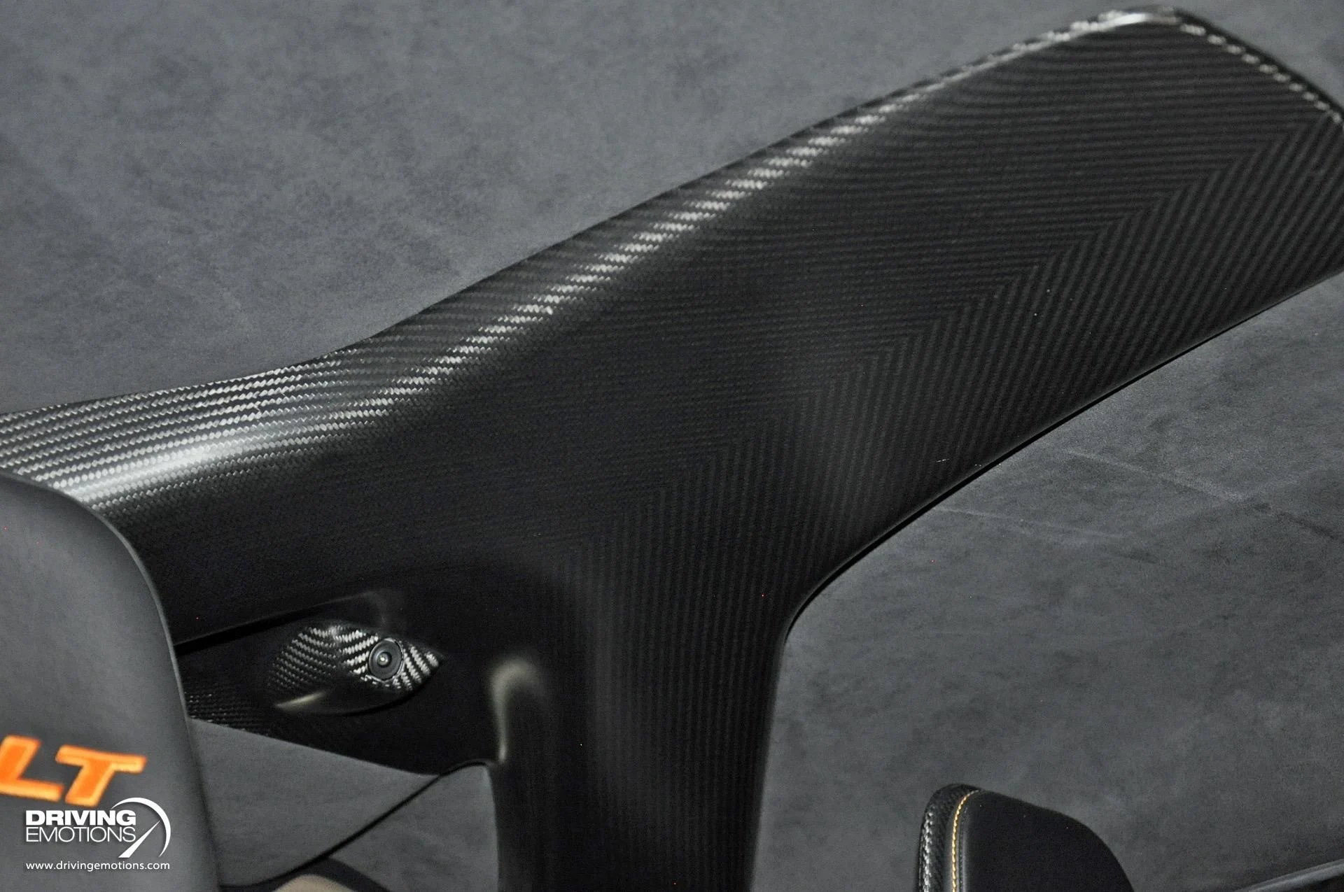 mph136_2916617551_836_p137_l_d0bc521bb6