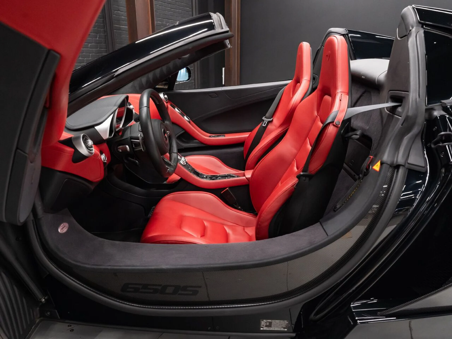 mph136_4293771343_mclaren_650s_2015_915e6250ce