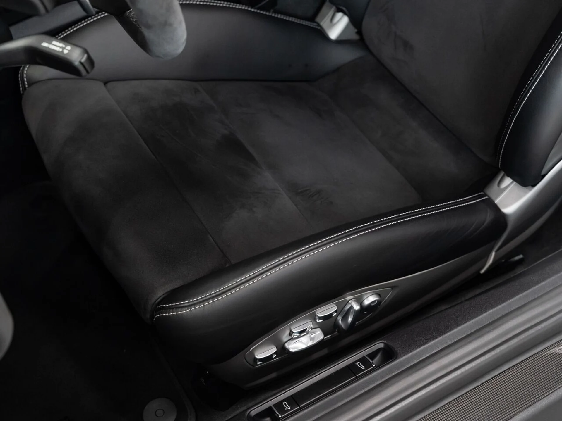 mph136_965434476_porsche_911_2019_ae0d3870d0