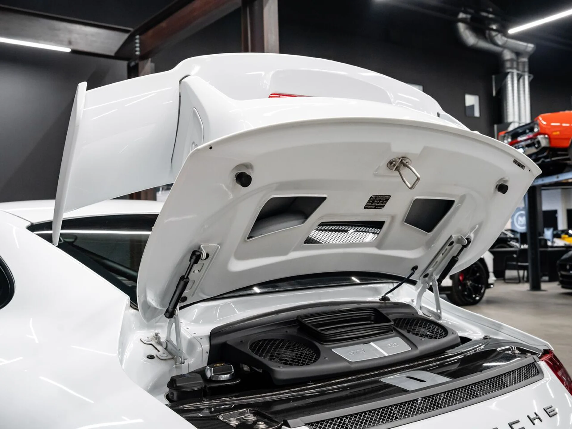 mph137_1240971565_porsche_911_2015_29d26e7a88