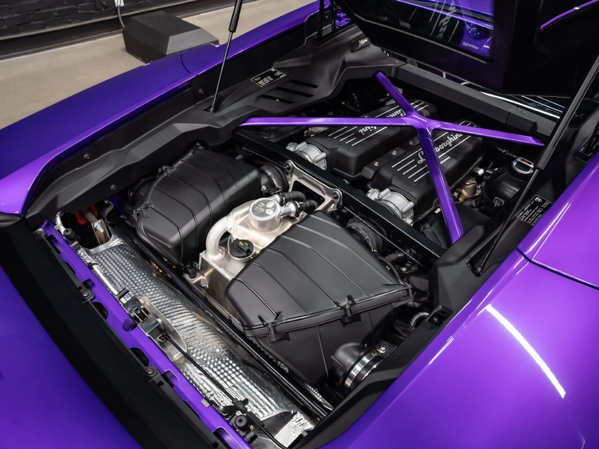 mph137_1702107629_lamborghini_huracan_tecnica_2023_e776b14a15