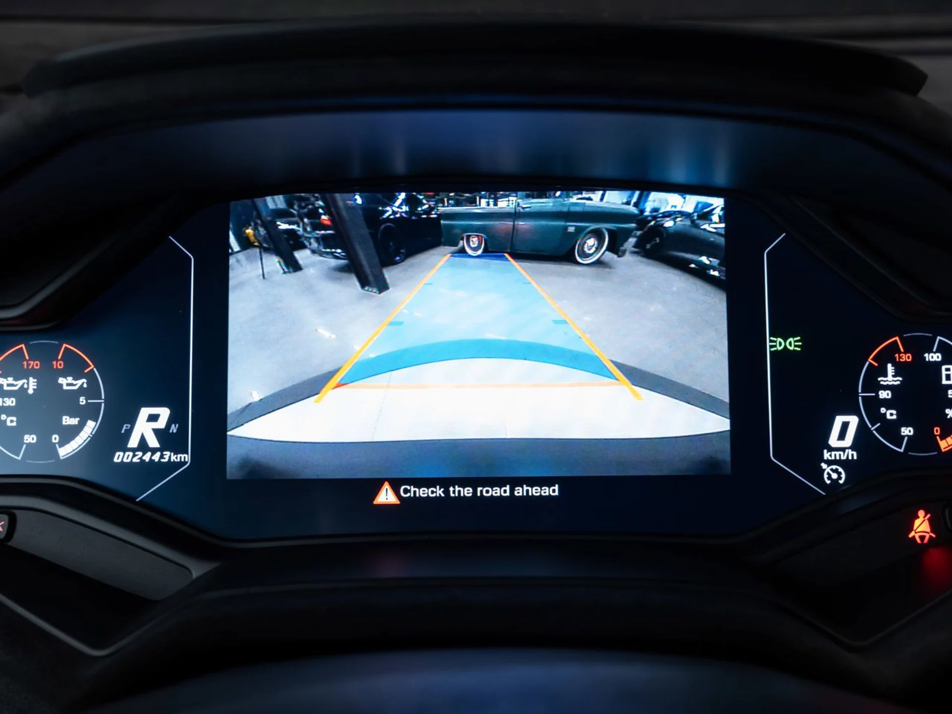 mph137_3215217987_lamborghini_huracan_2023_8c574c3eca