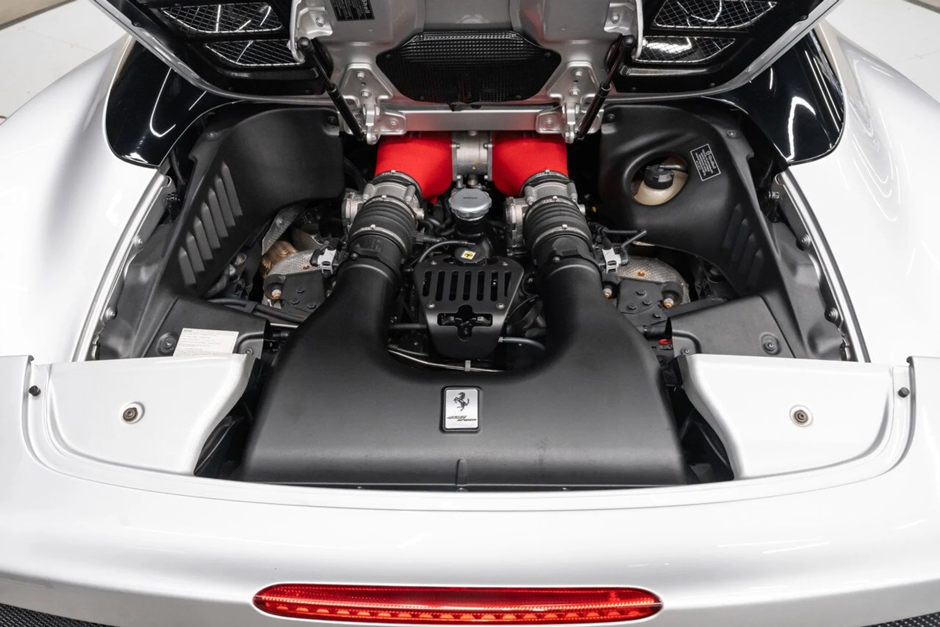 mph137_446244369_ferrari_458_italia_2013_2afcf03360