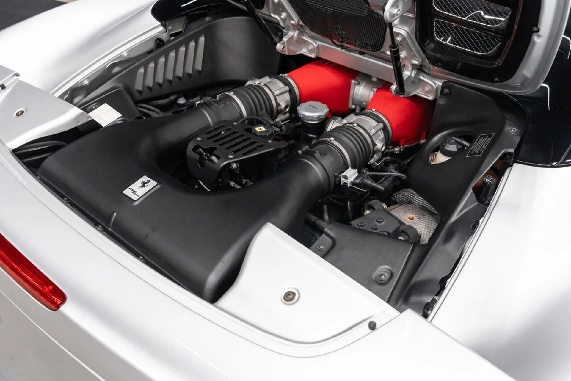 mph138_2824139136_ferrari_458_italia_2013_b749e9c9bf