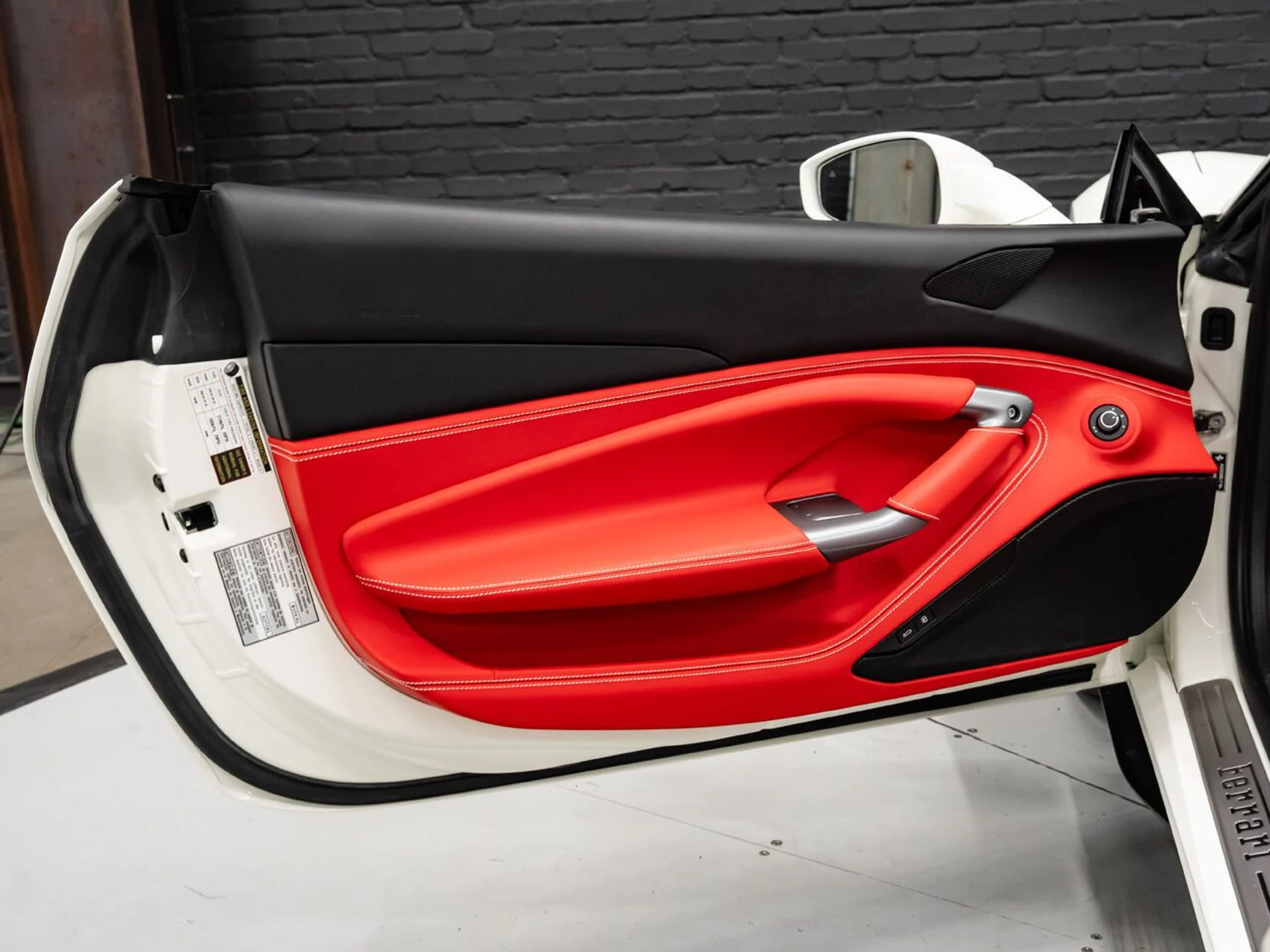 mph138_3995194809_ferrari_f8_spider_2022_6525c8fc25