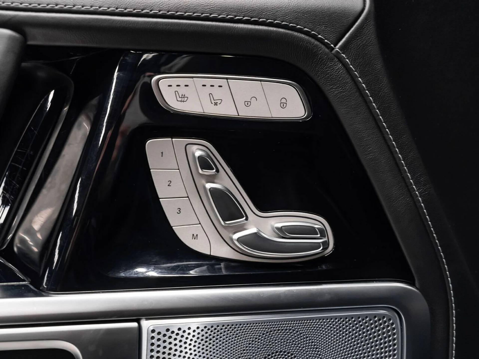 mph138_4107729491_mercedes_benz_g_class_2021_367f4e62eb