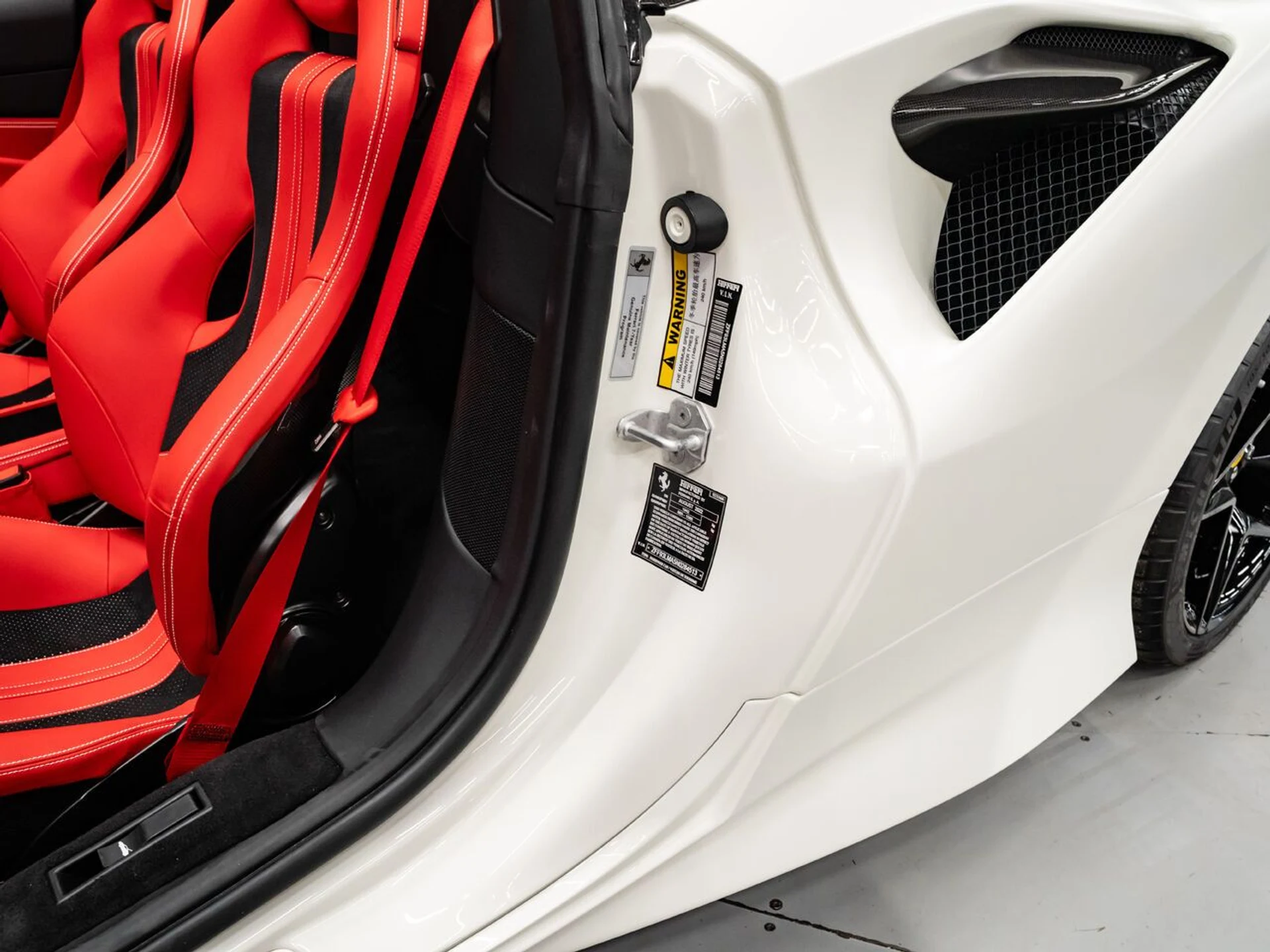 mph139_2013160552_ferrari_f8_spider_2022_f50f9958c2