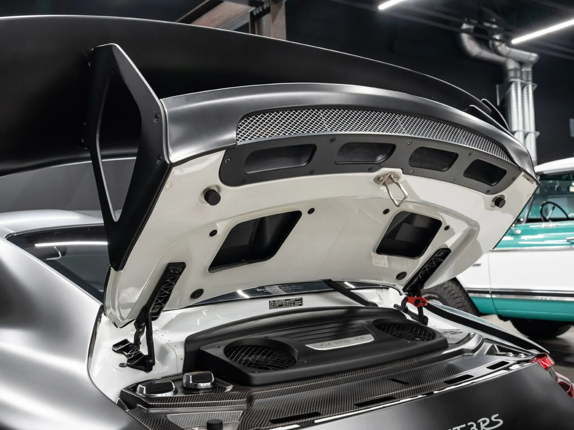 mph141_1241600348_porsche_911_2019_0aea0b0a54