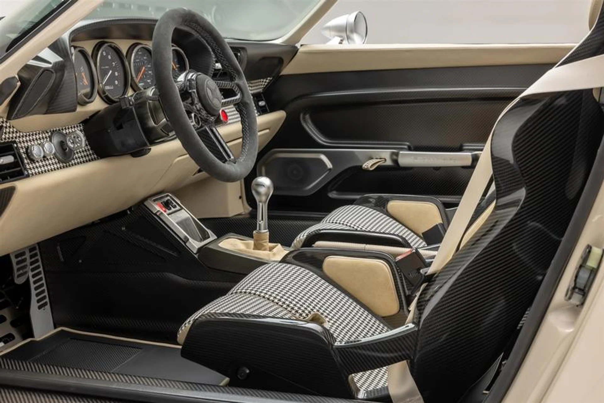 mph142_1032080681_11_B0773_A_6347_4_B3_F_A24_A_6_DC_4658_BB_86_C_d678b27335