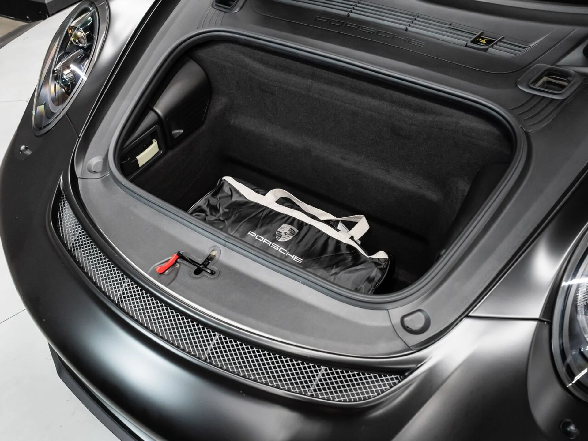 mph144_1719832470_porsche_911_2019_f4a87d164c